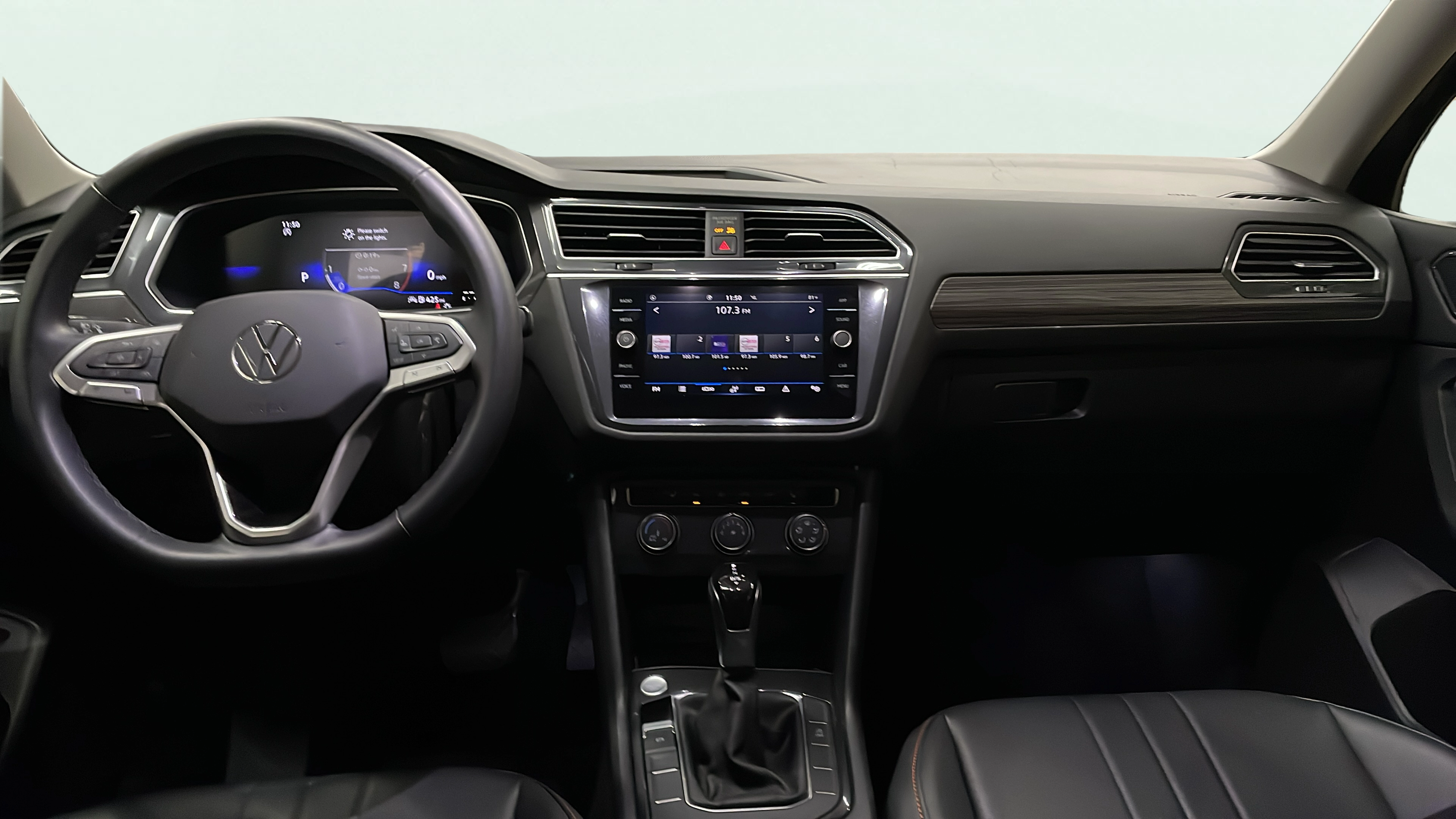Vehicle interior 360 preview
