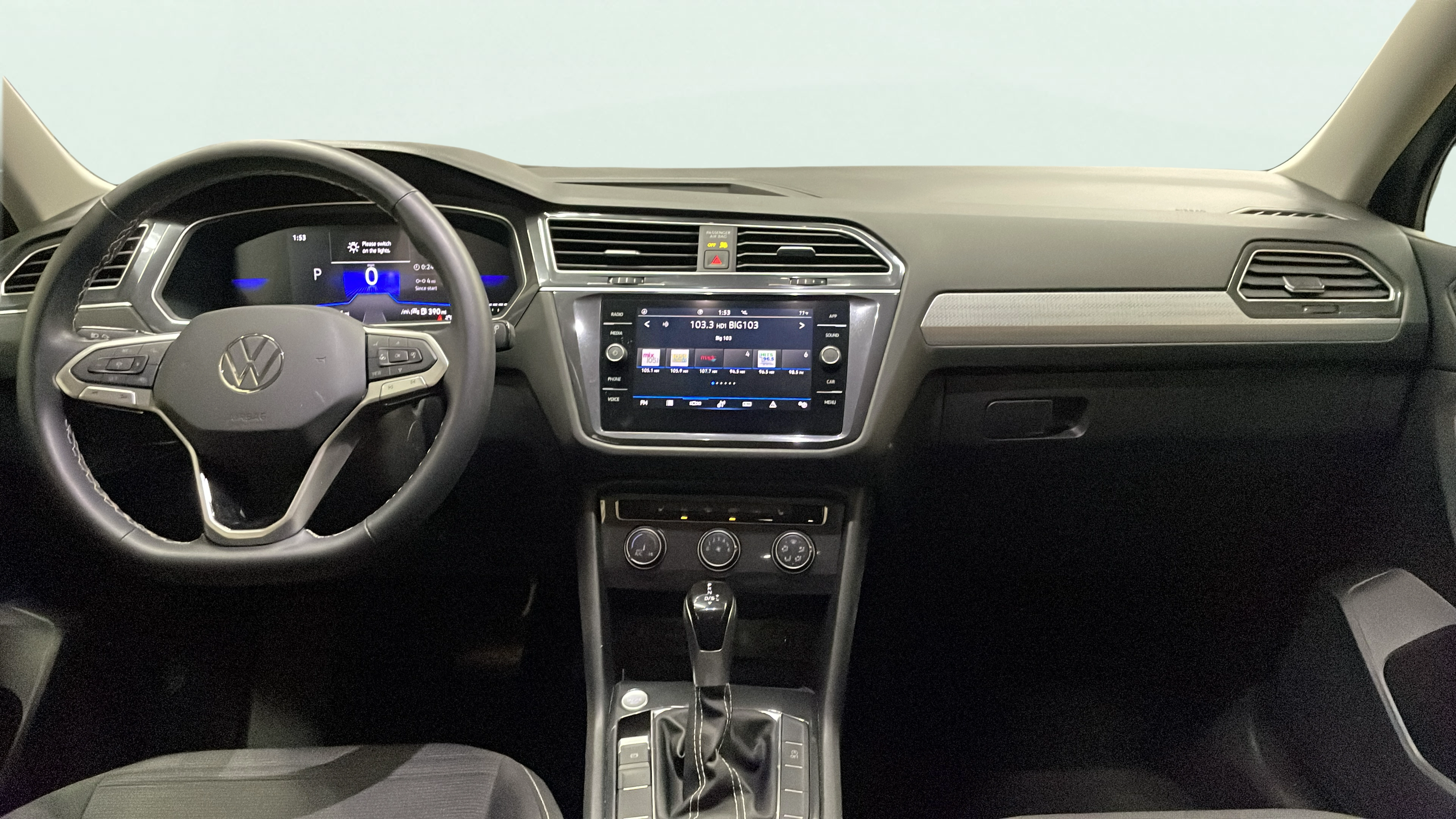 Vehicle interior 360 preview