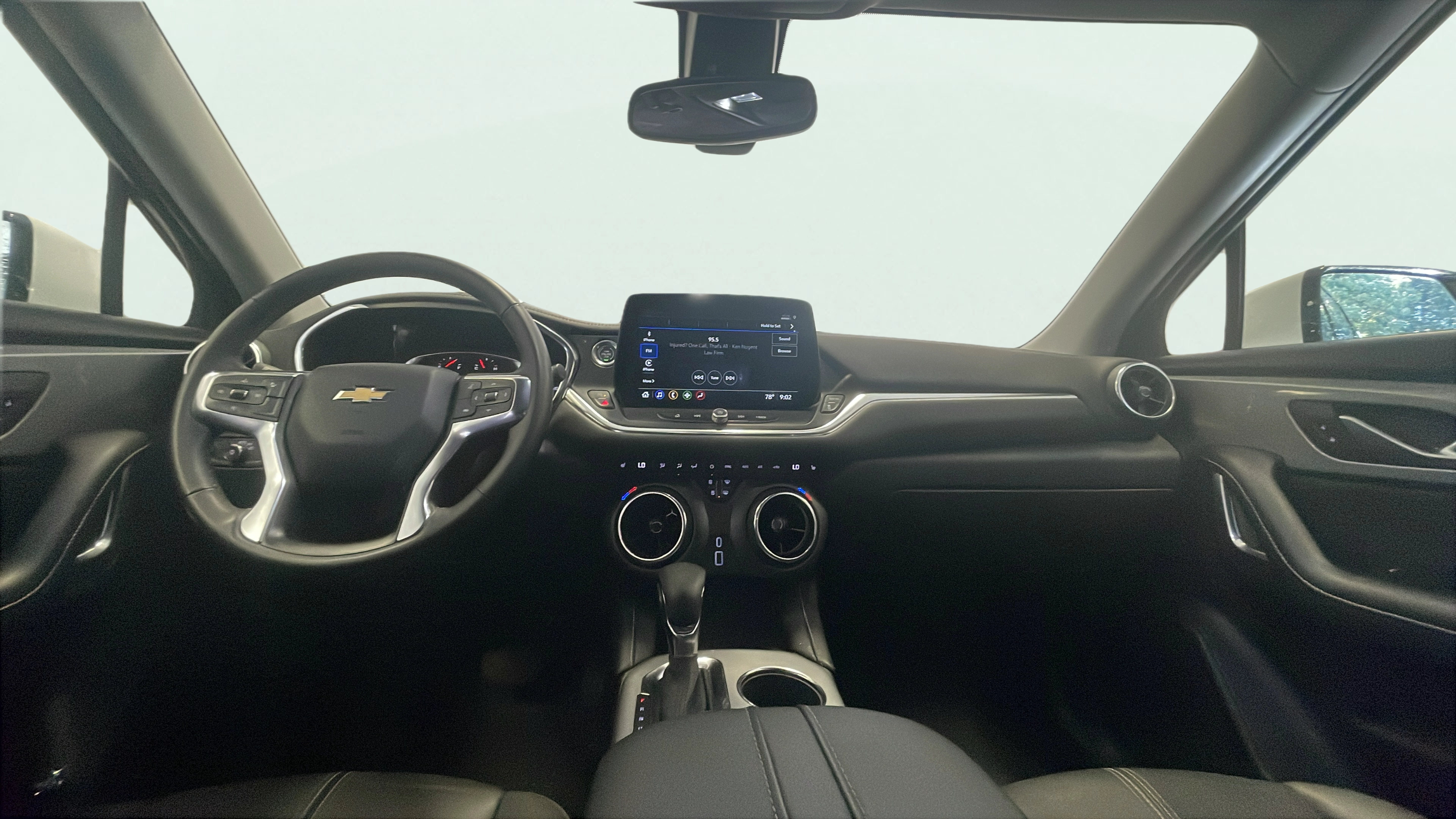 Vehicle interior 360 preview