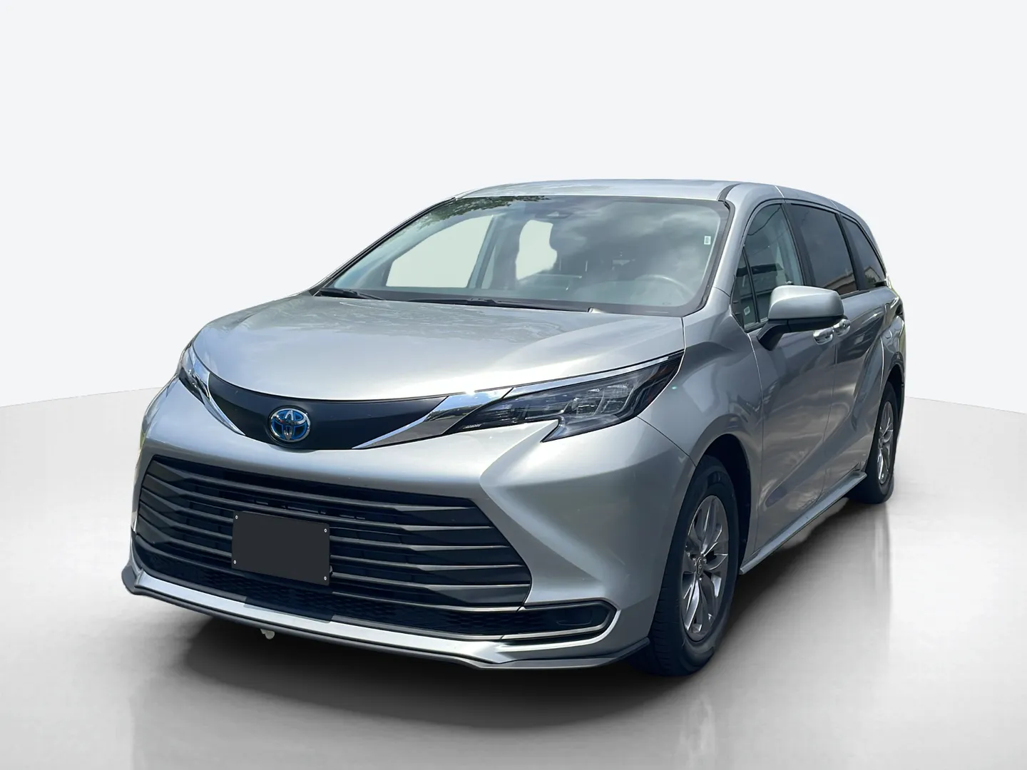 2024 Toyota Sienna — image 1 of 6
