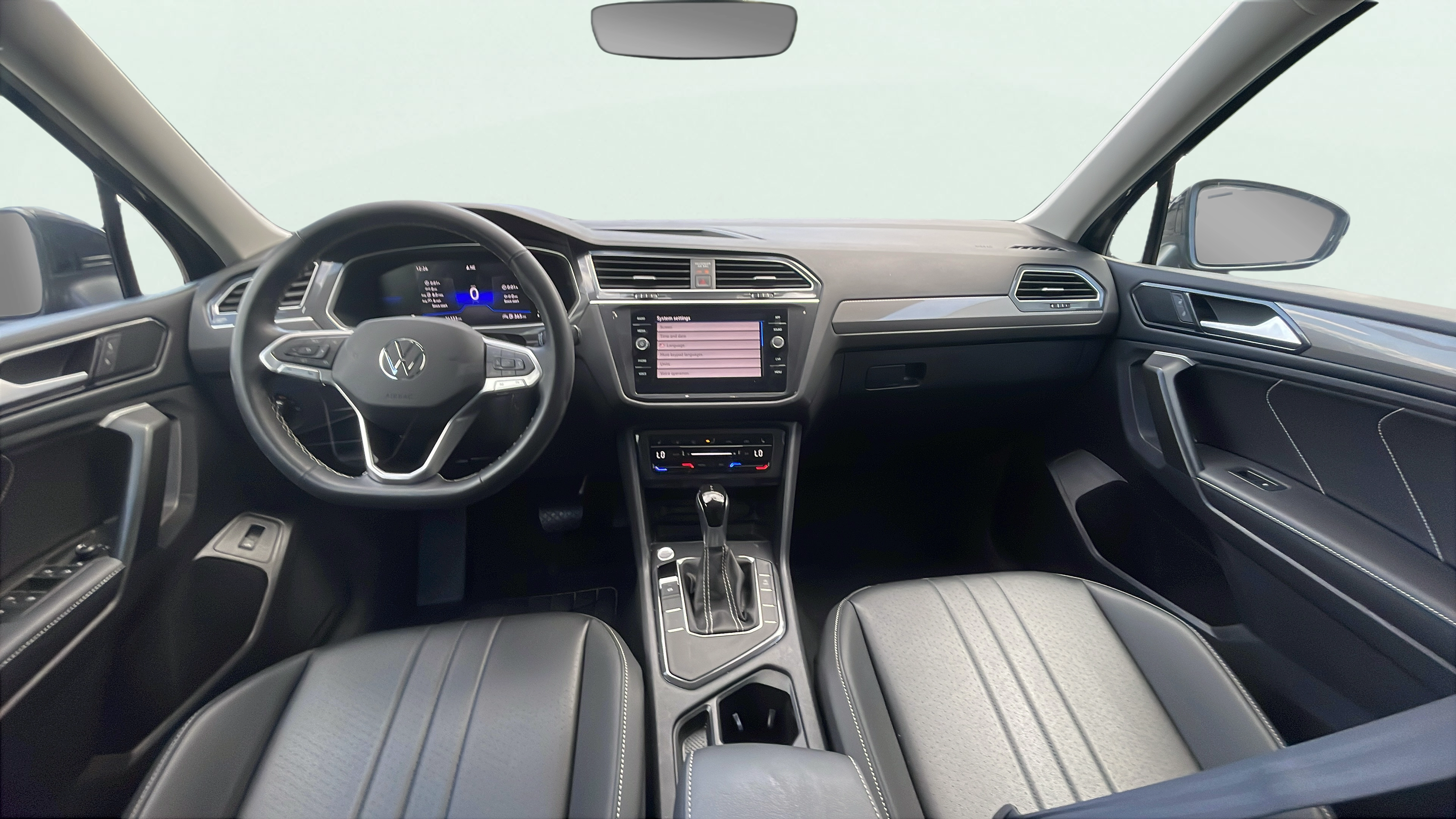 Vehicle interior 360 preview