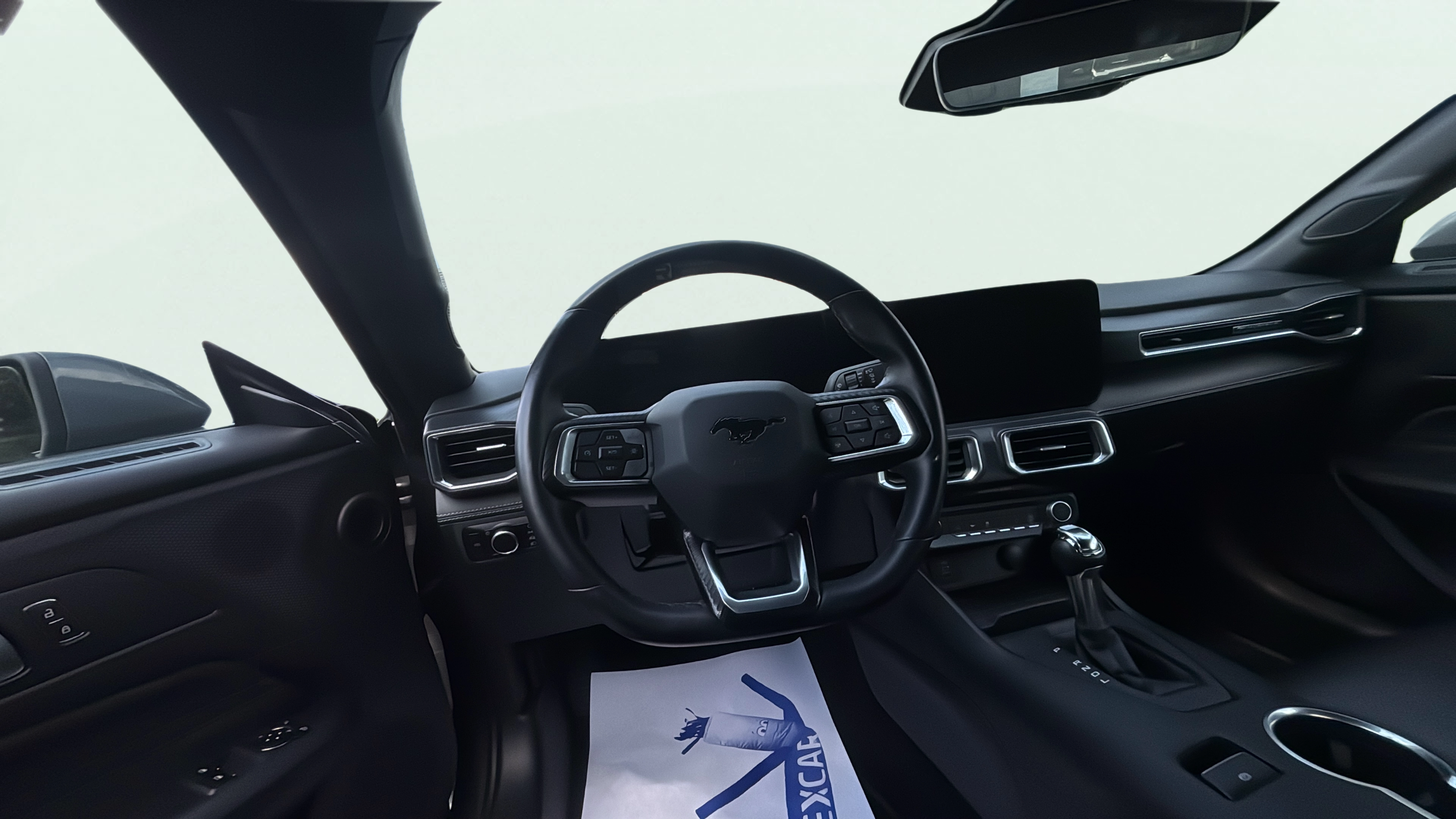 Vehicle interior 360 preview