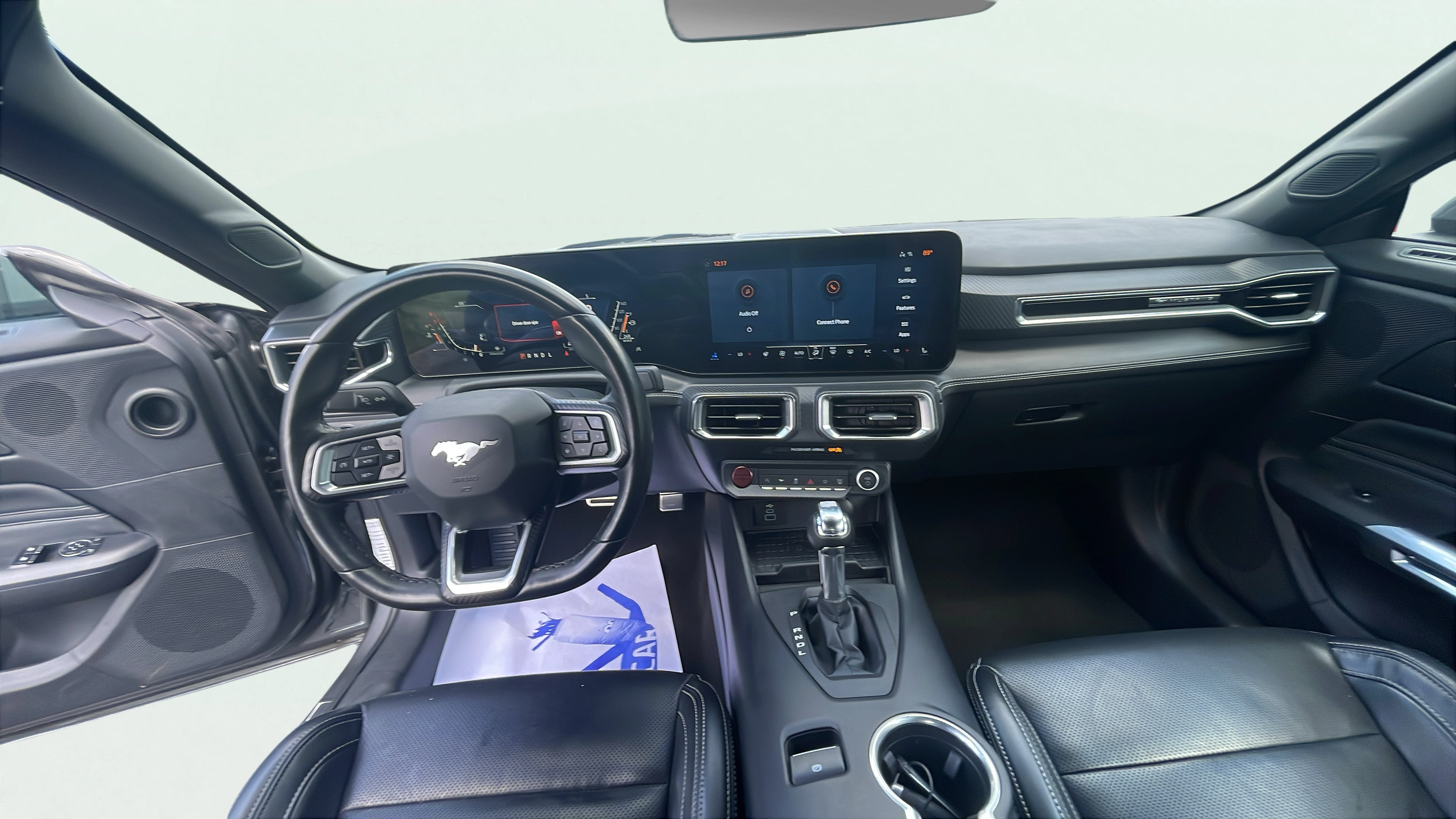 Vehicle interior 360 preview