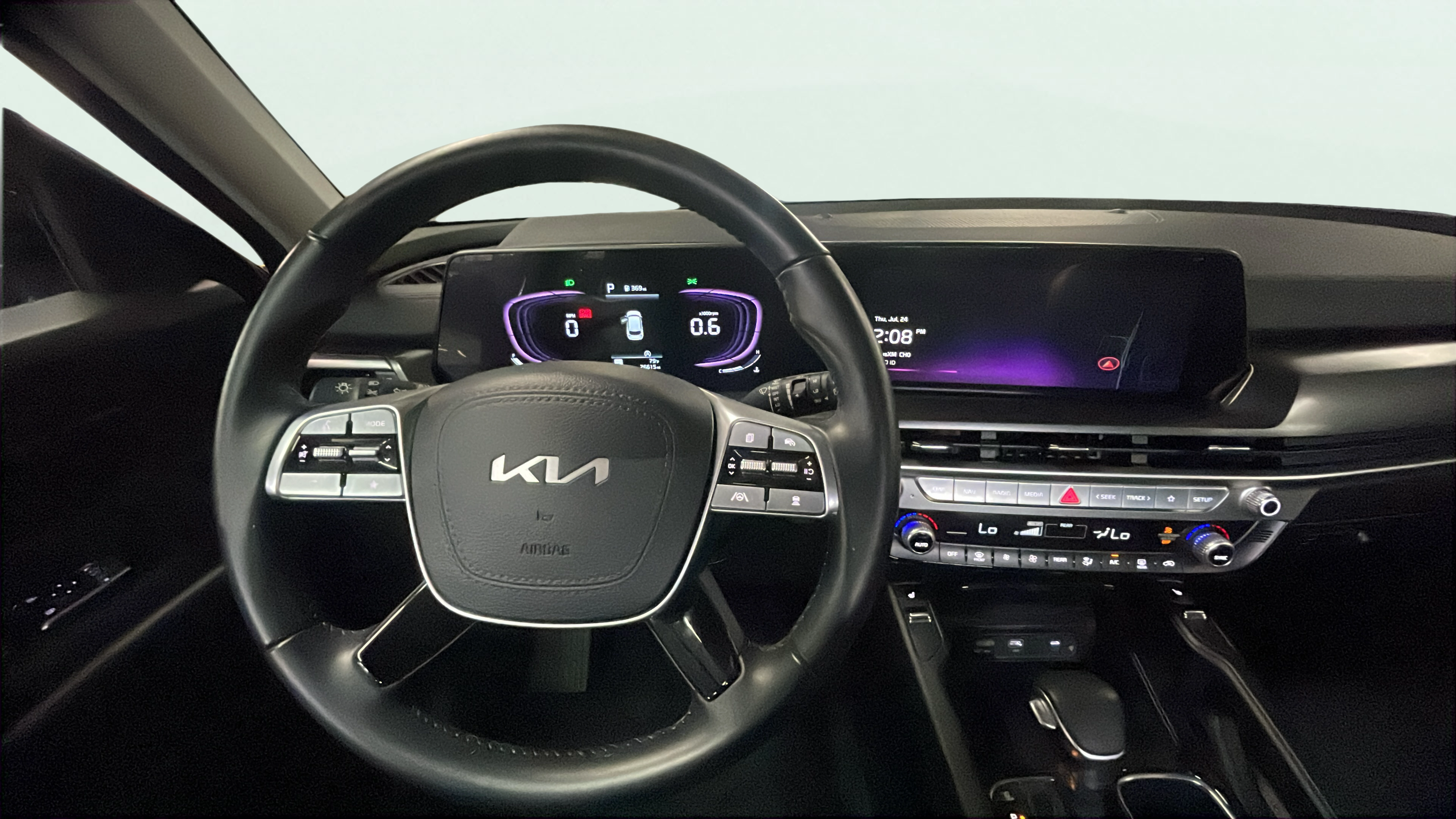 Vehicle interior 360 preview