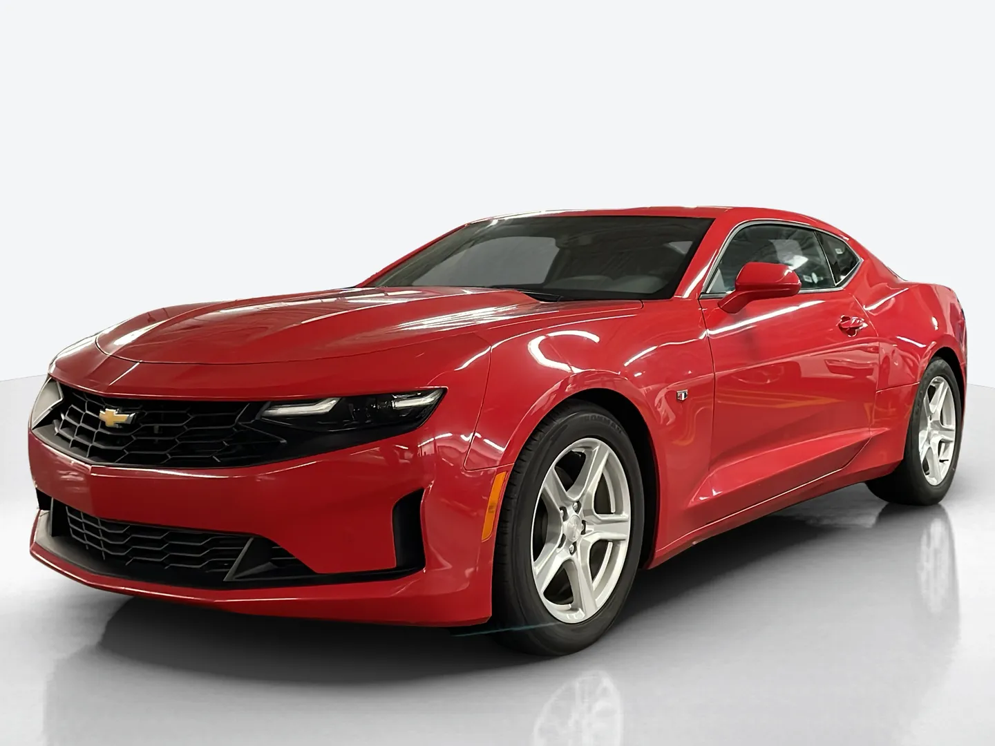 2023 Chevrolet Camaro — image 1 of 6