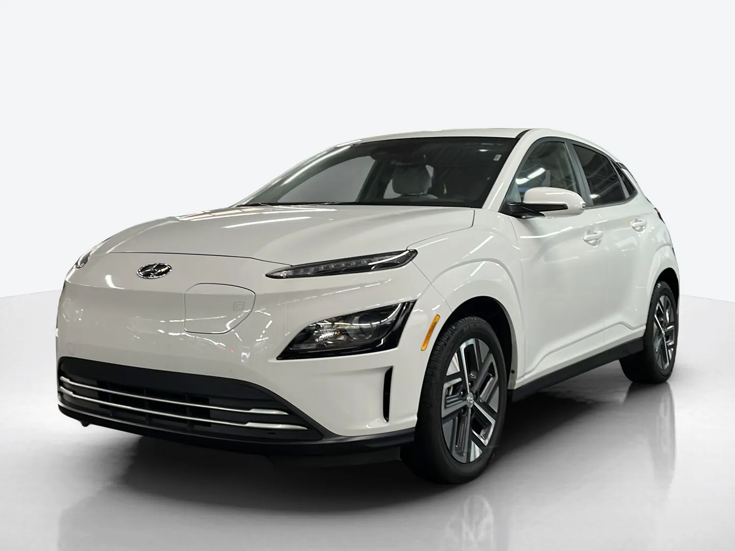 2023 Hyundai Kona Electric — image 1 of 8