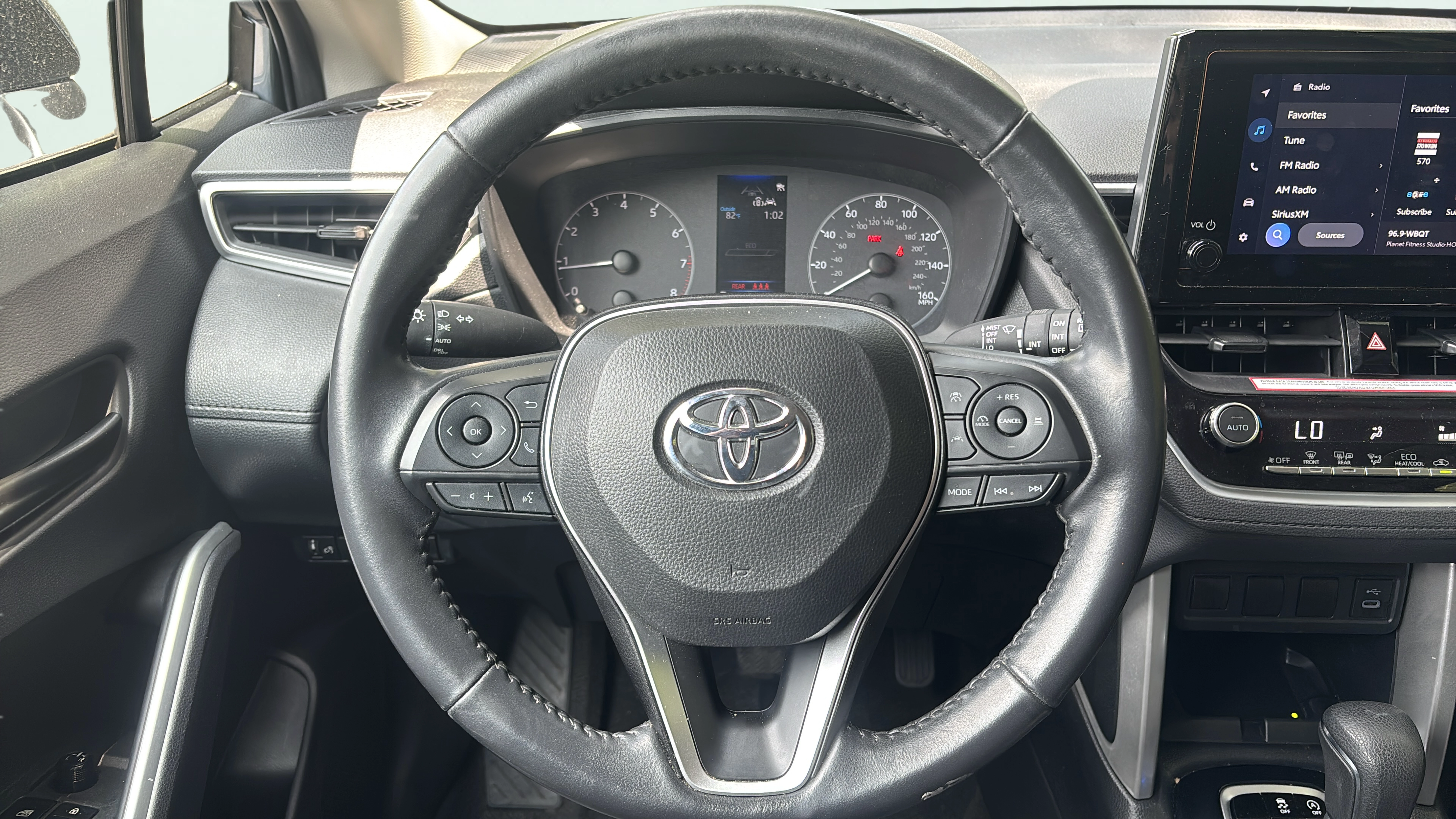 Vehicle interior 360 preview