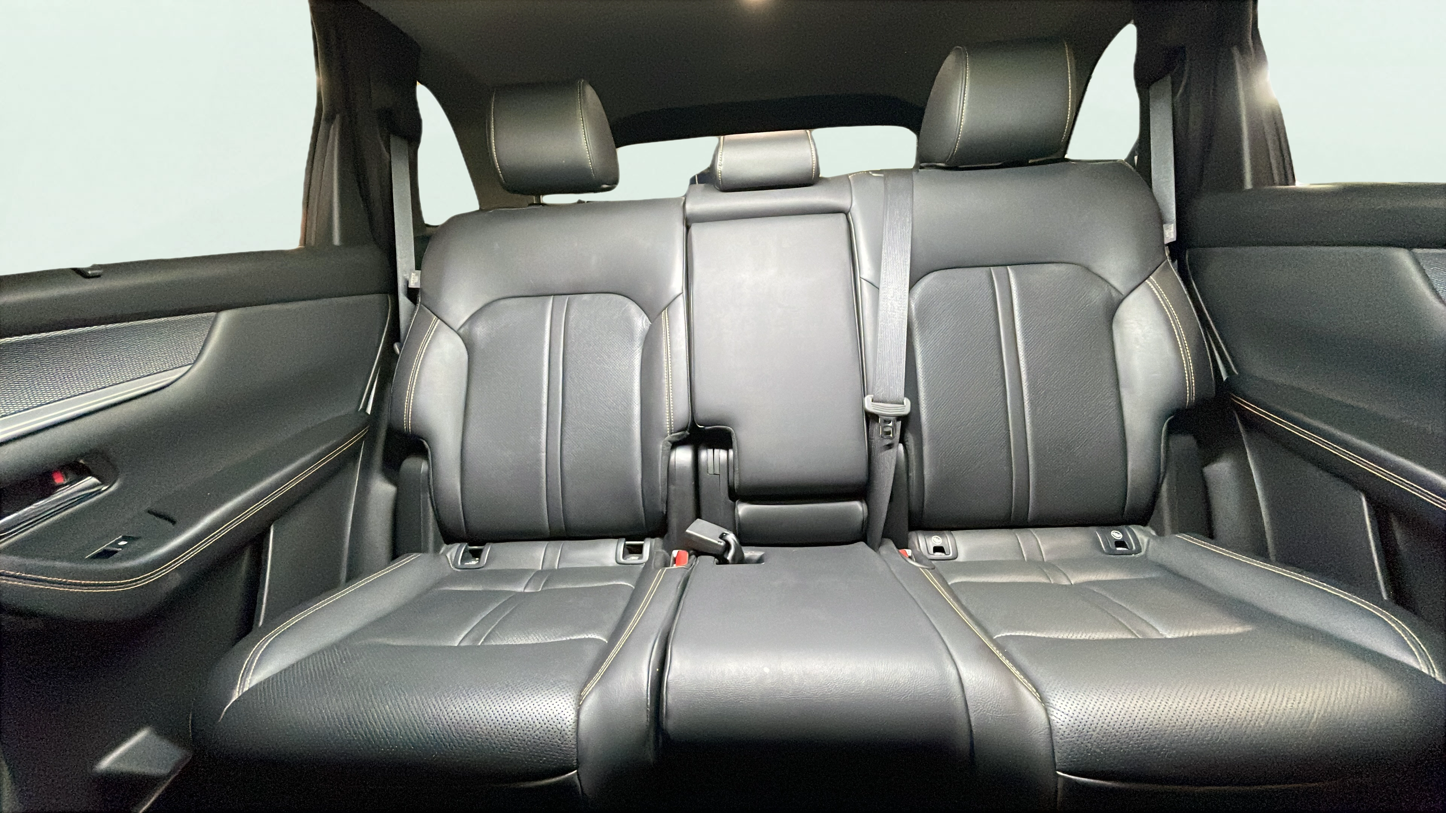Vehicle interior 2