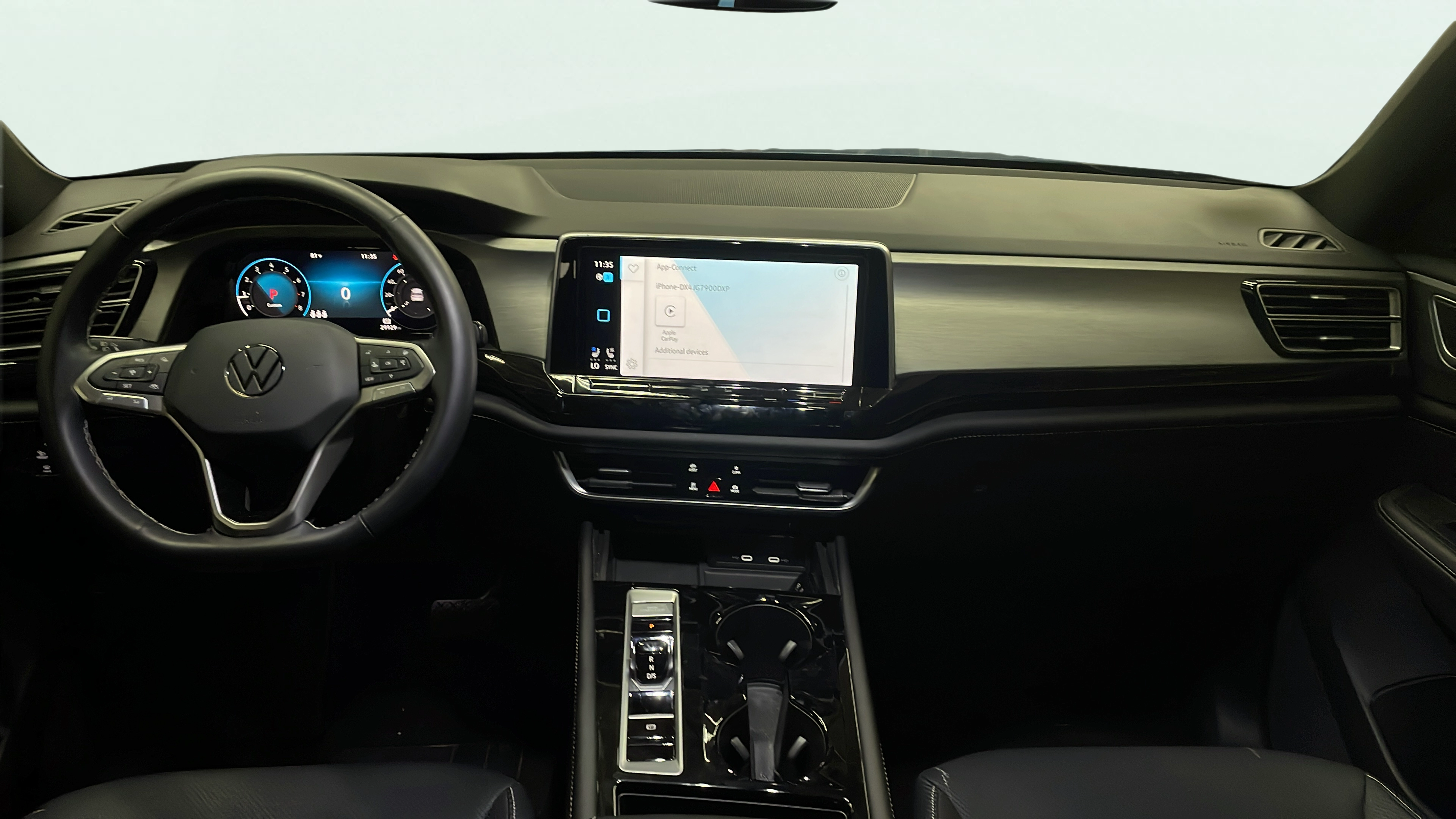 Vehicle interior 360 preview