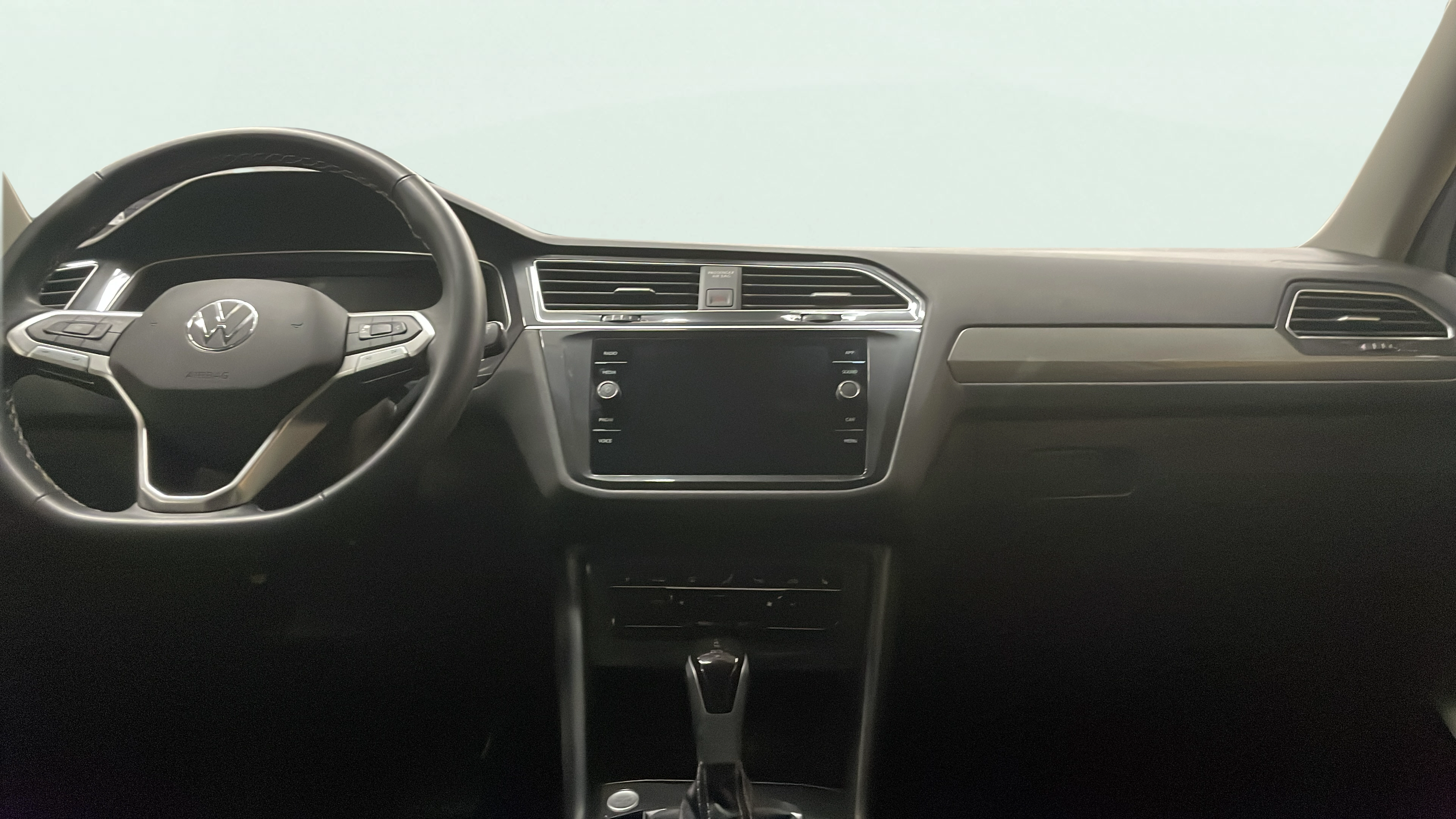 Vehicle interior 360 preview