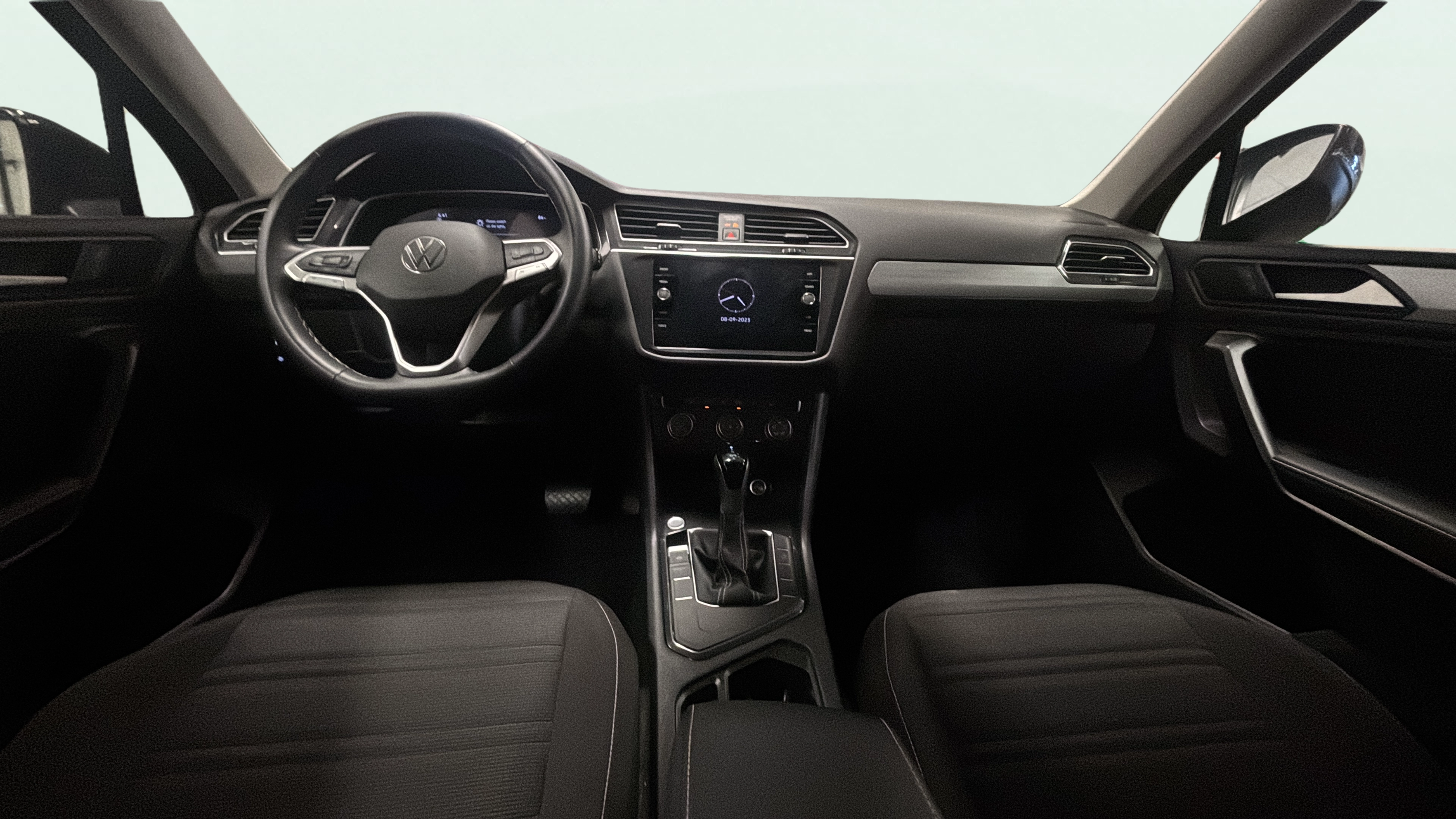 Vehicle interior 360 preview