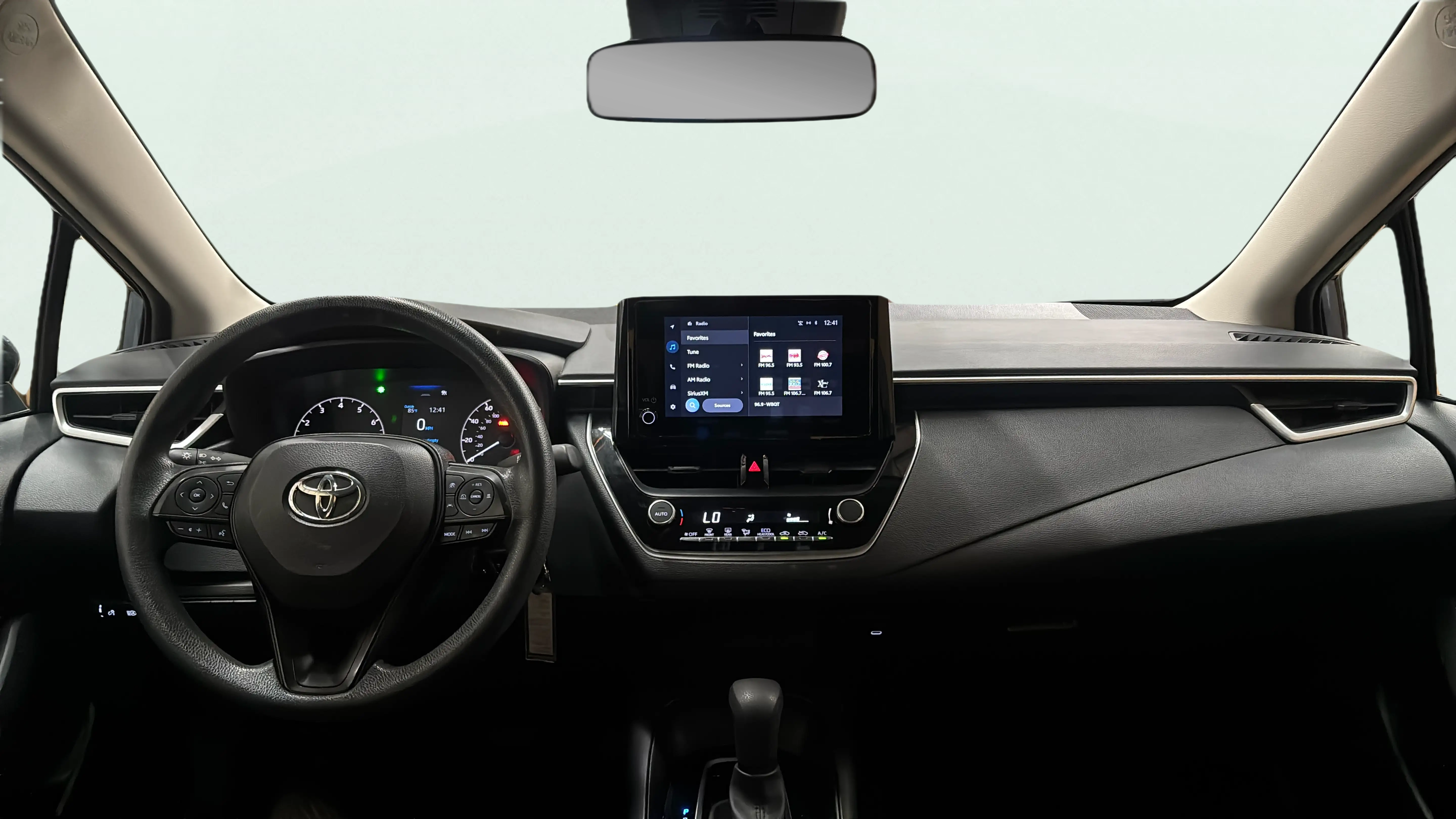 Vehicle interior 360 preview