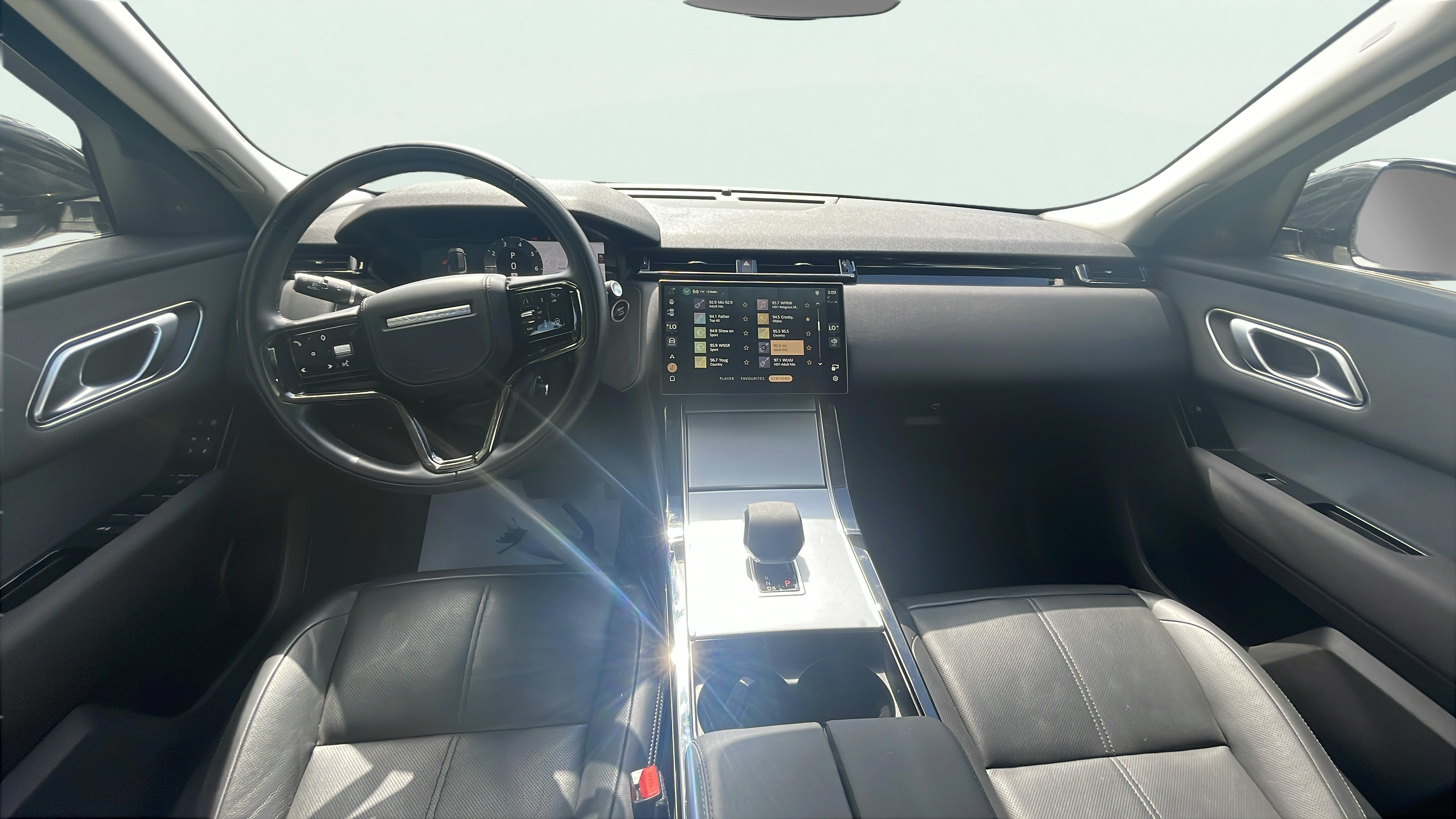 Vehicle interior 360 preview