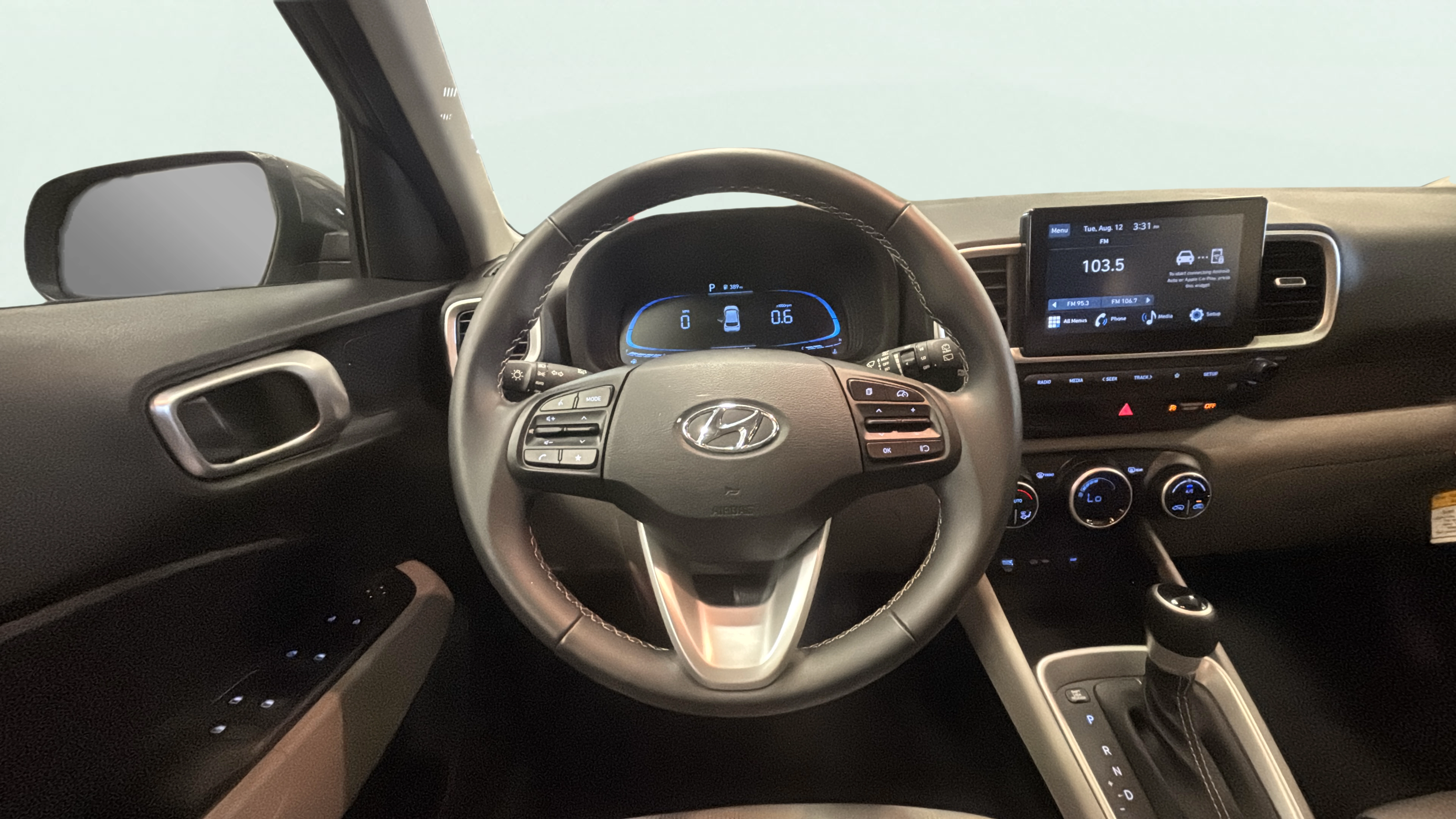 Vehicle interior 360 preview