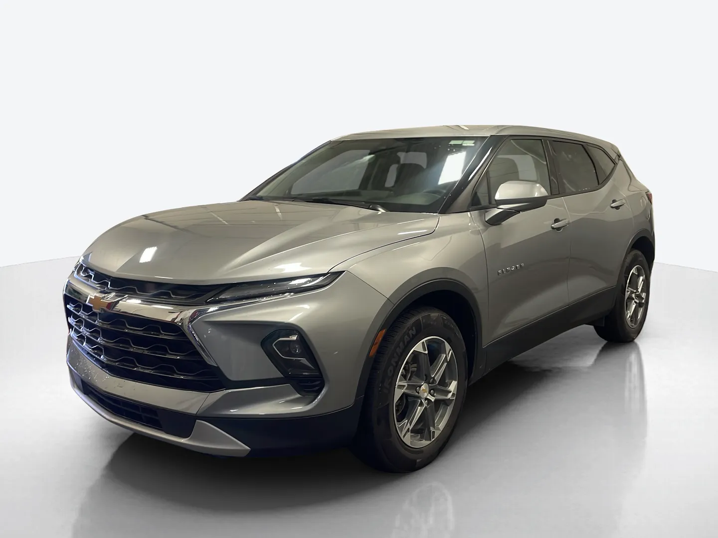 2024 Chevrolet Blazer — image 1 of 5