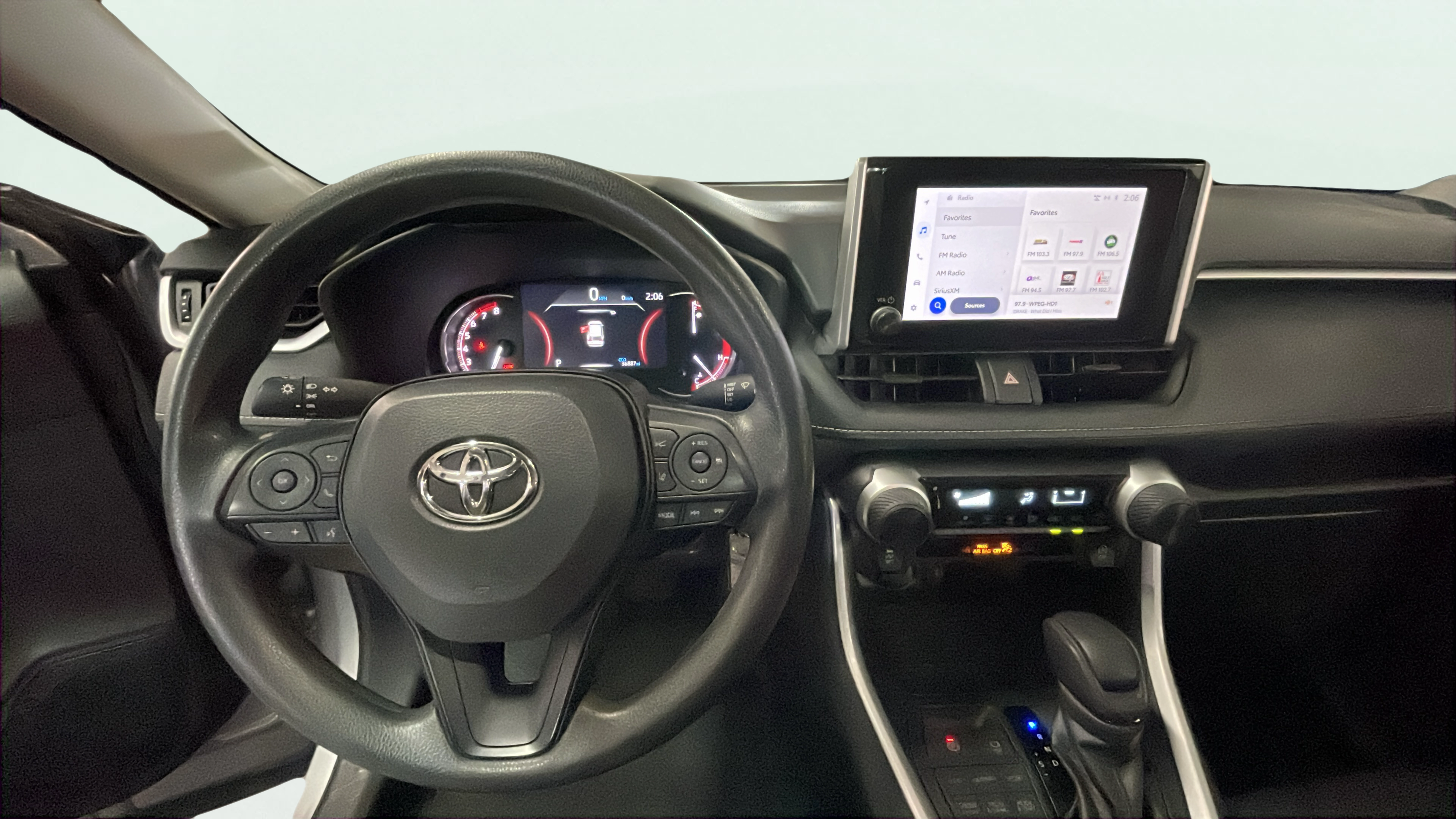 Vehicle interior 360 preview