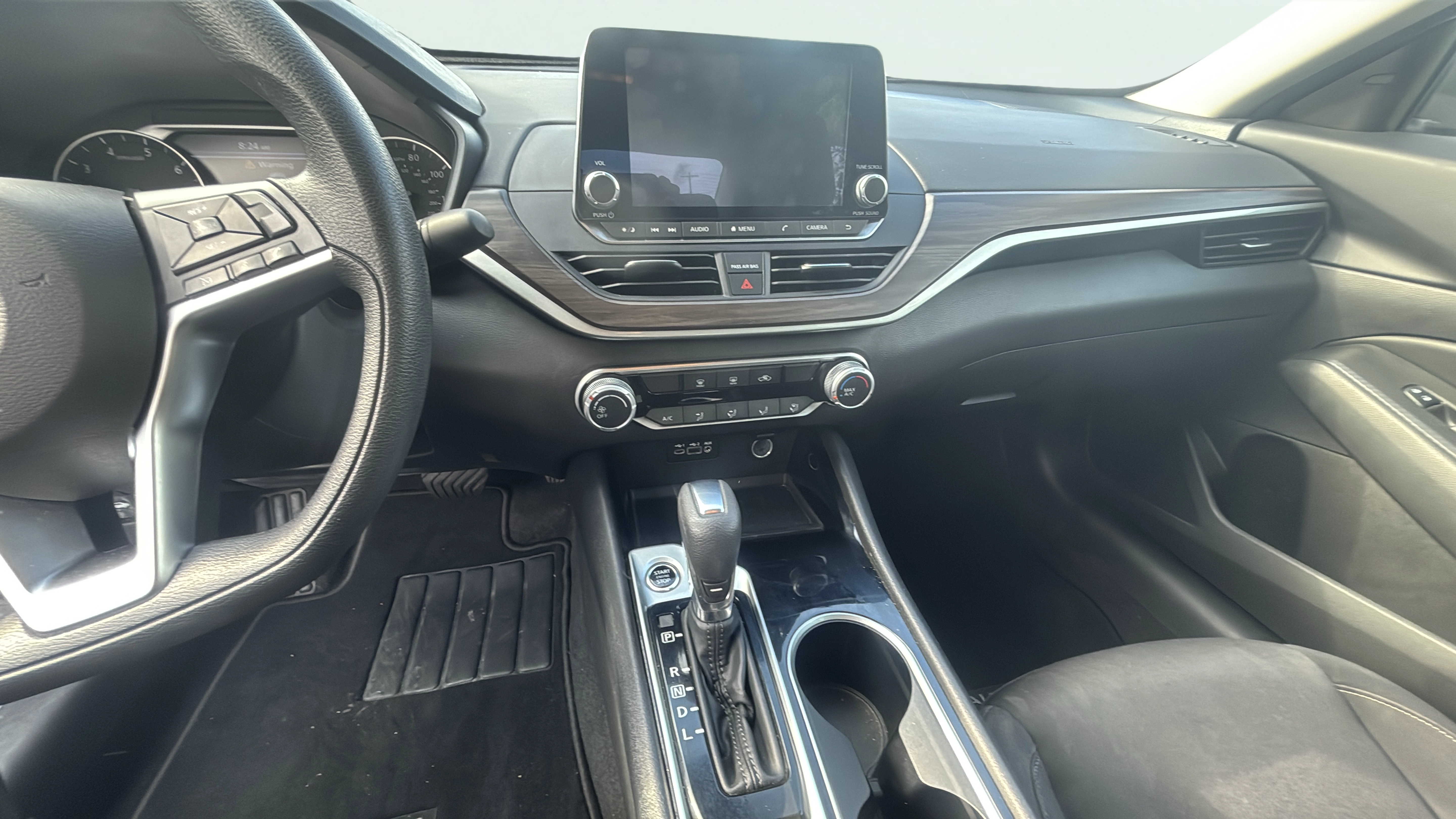 Vehicle interior 360 preview