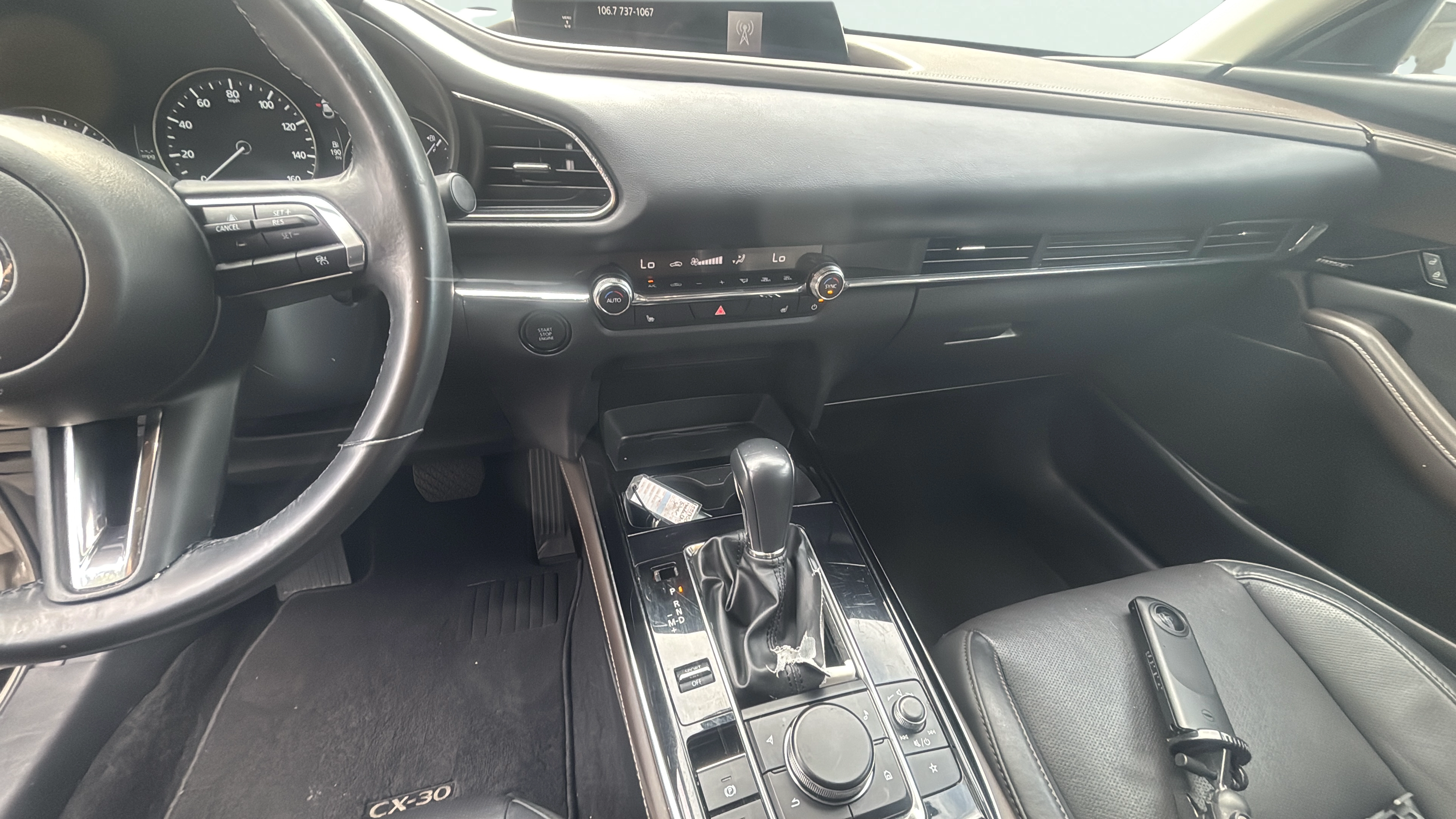 Vehicle interior 360 preview