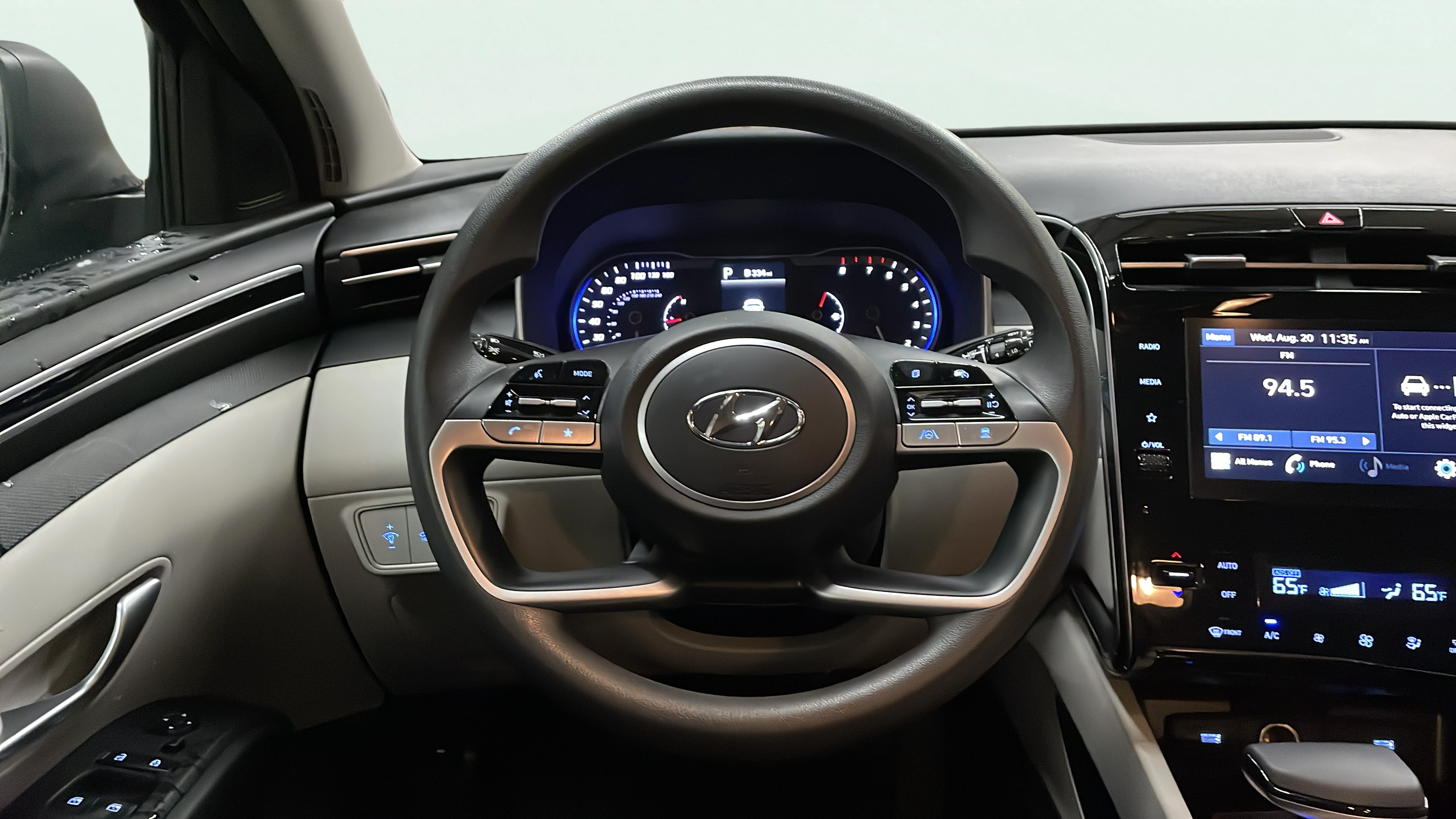 Vehicle interior 360 preview