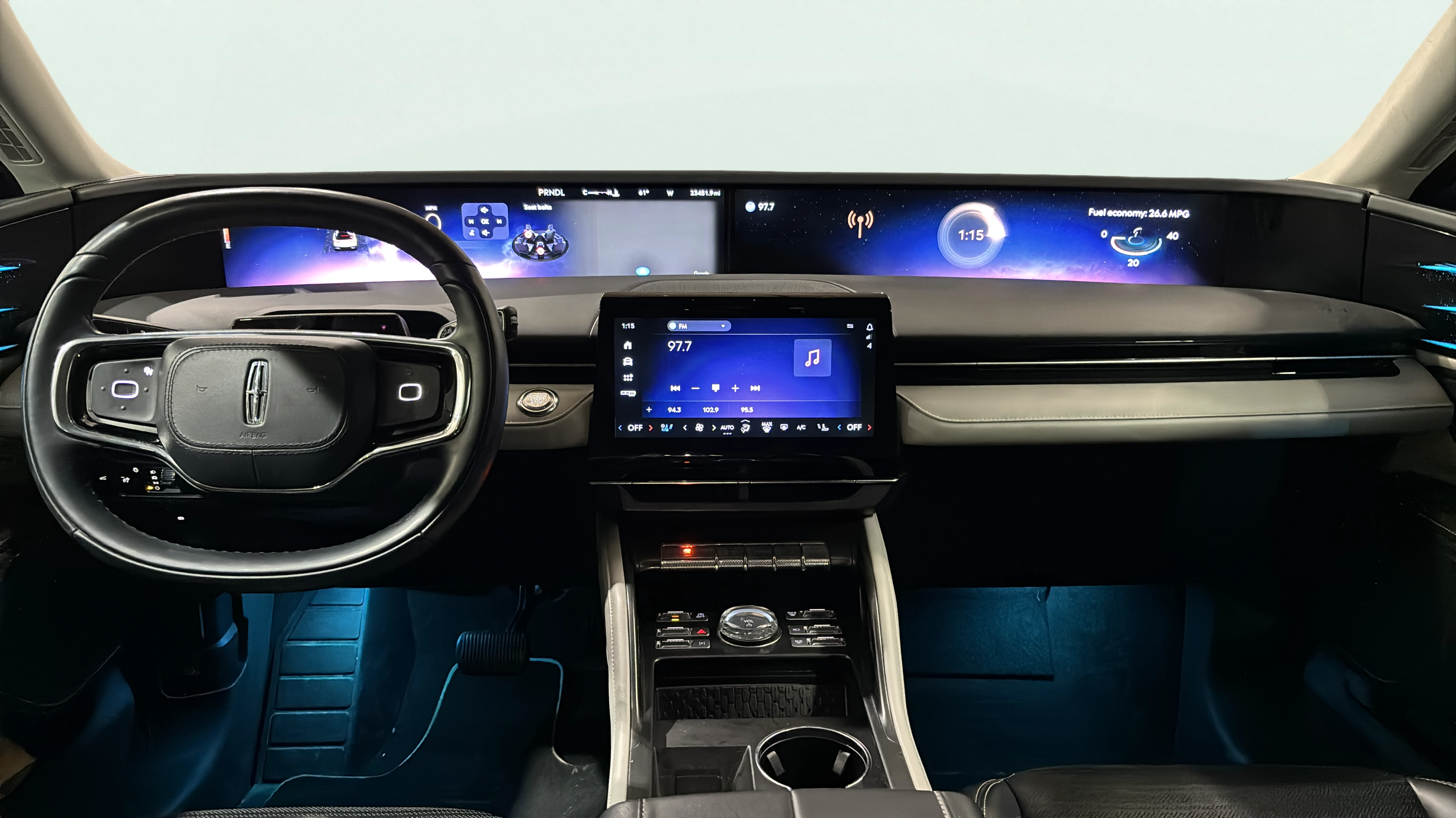 Vehicle interior 360 preview
