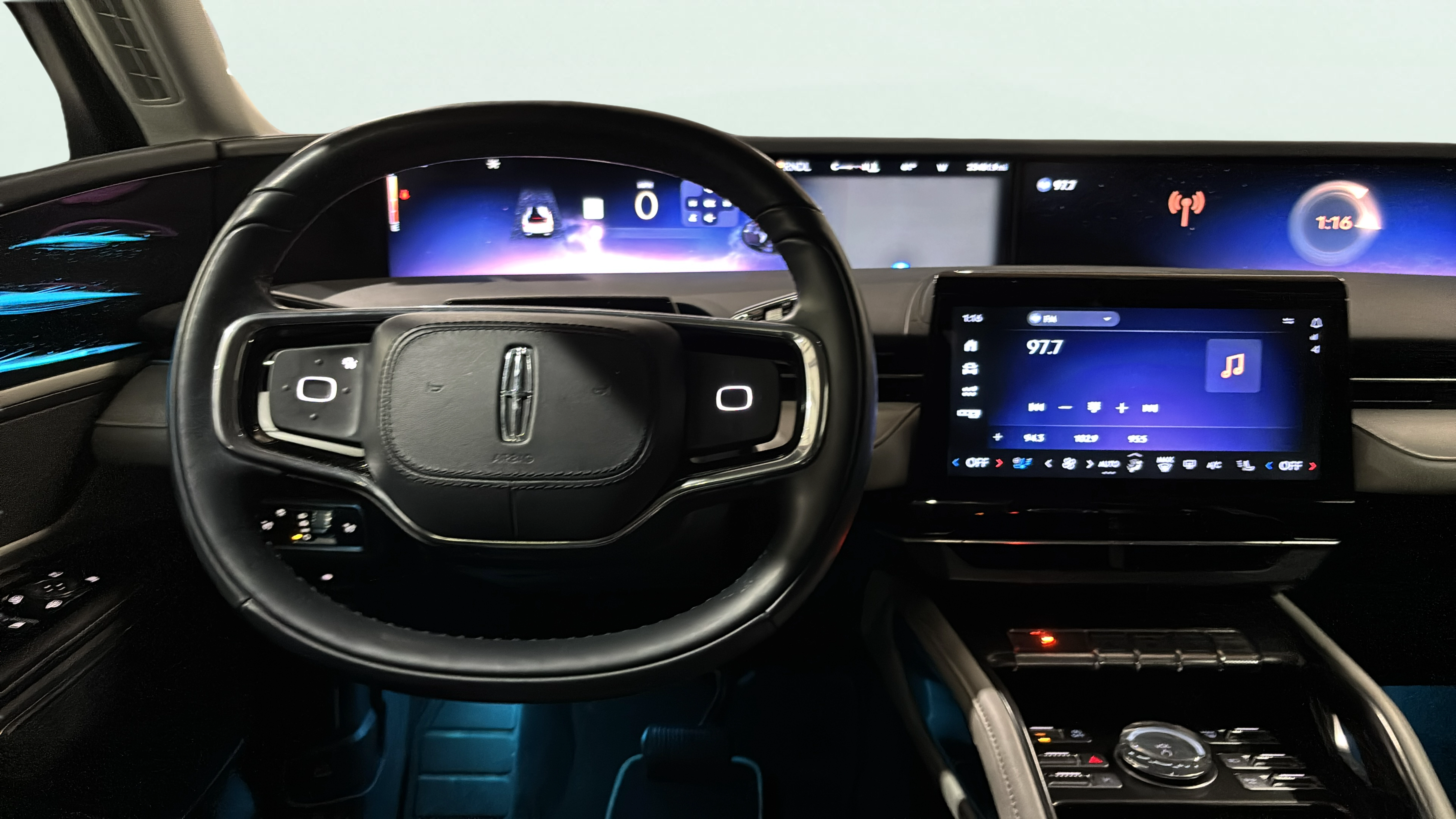 Vehicle interior 2