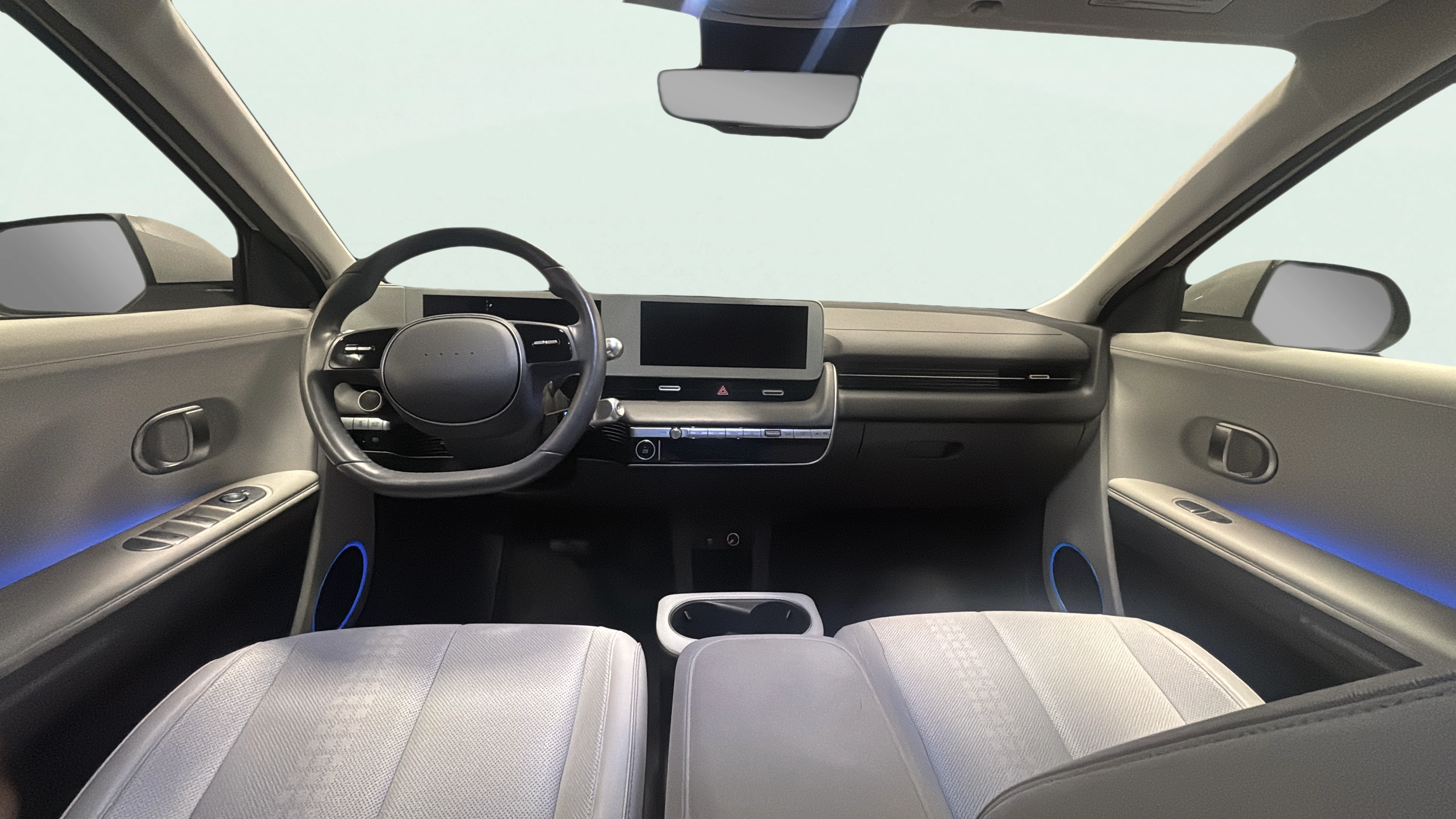 Vehicle interior 360 preview