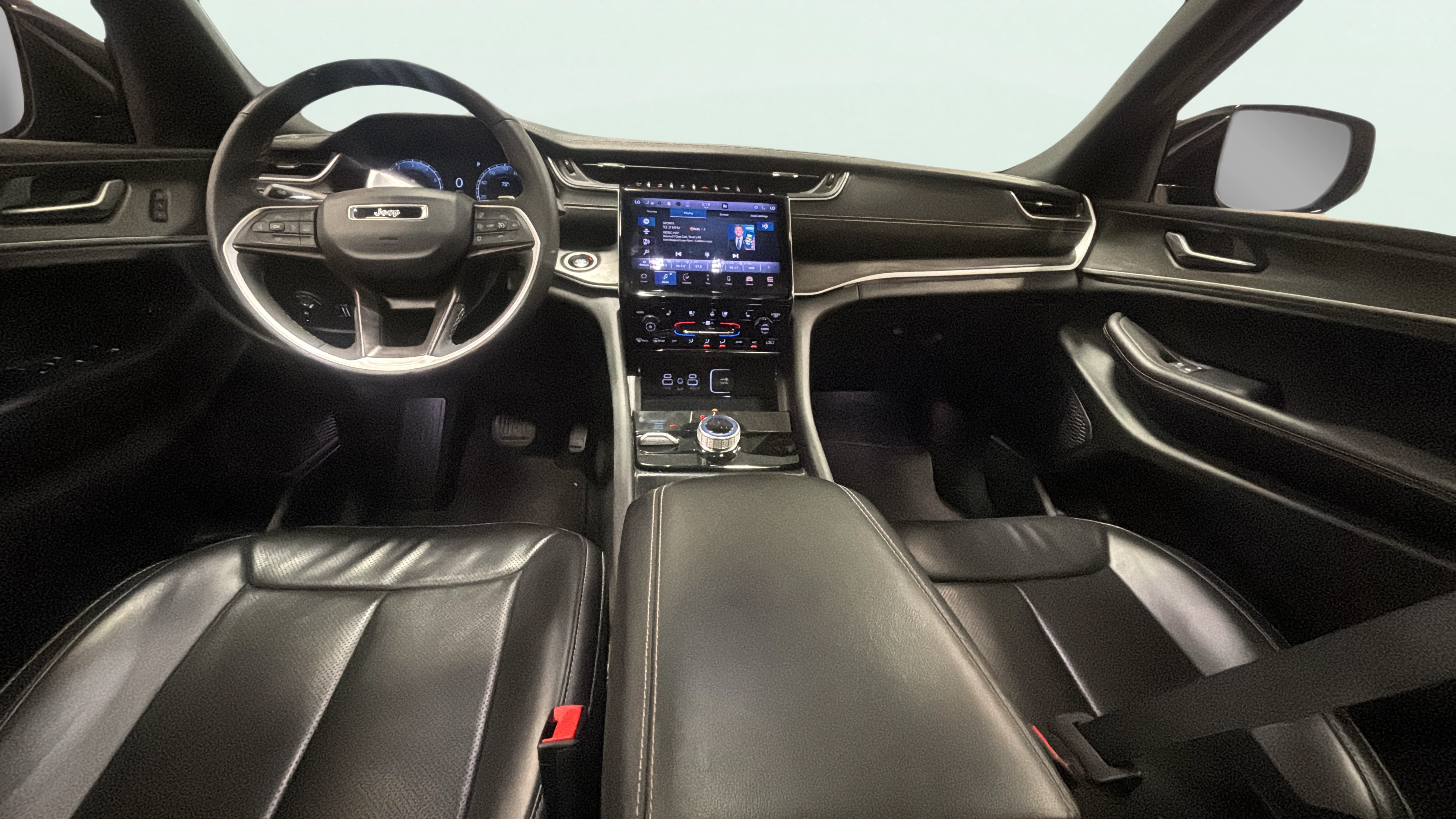Vehicle interior 360 preview
