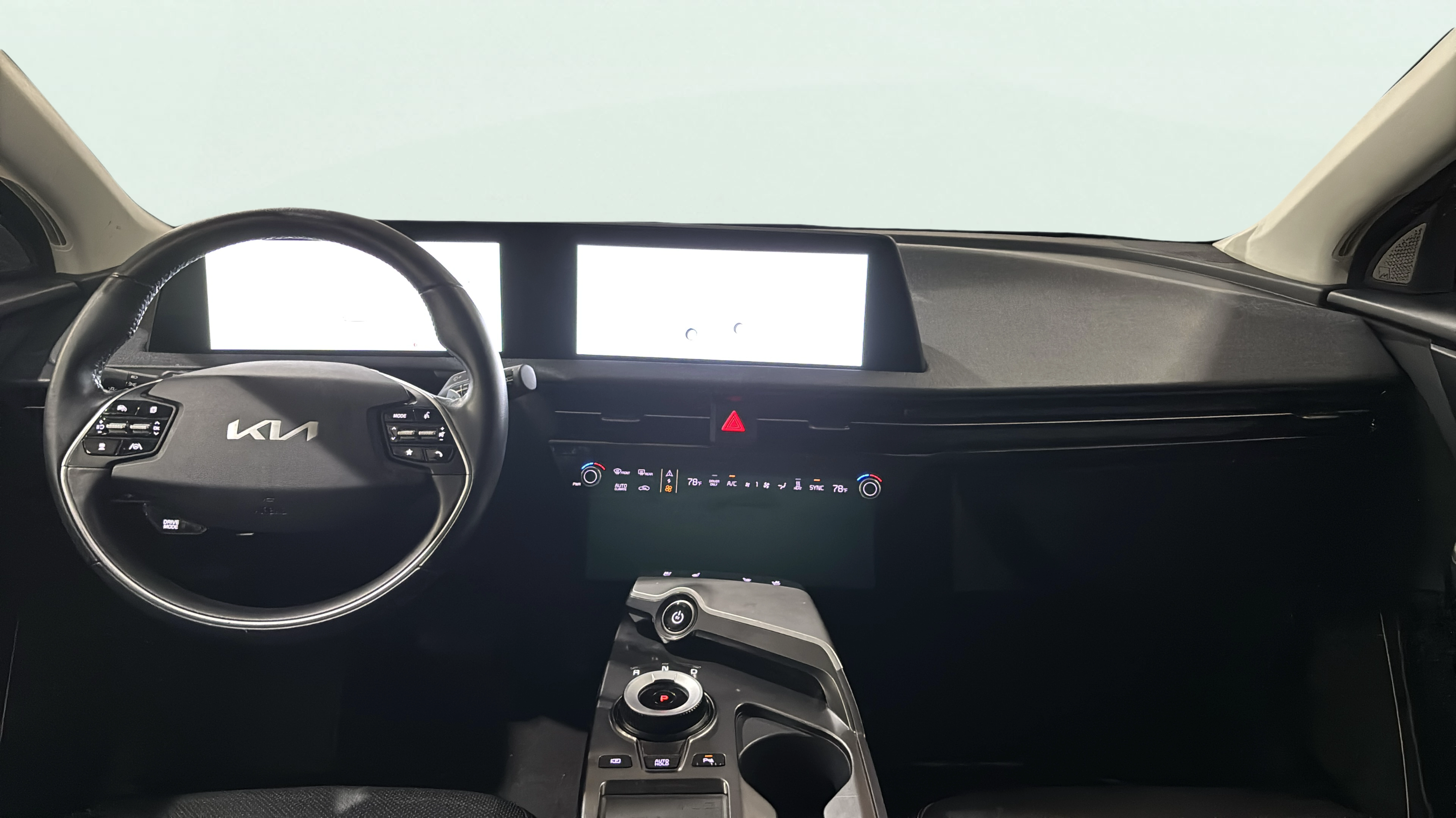 Vehicle interior 360 preview