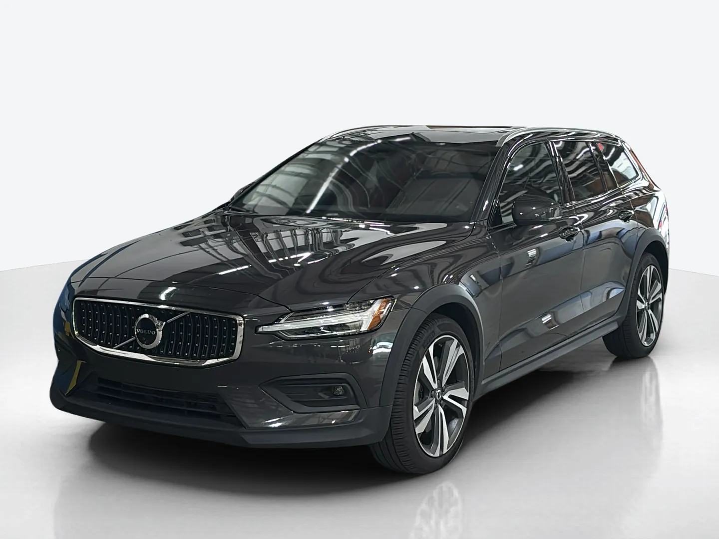 2025 Volvo V60 Cross Country