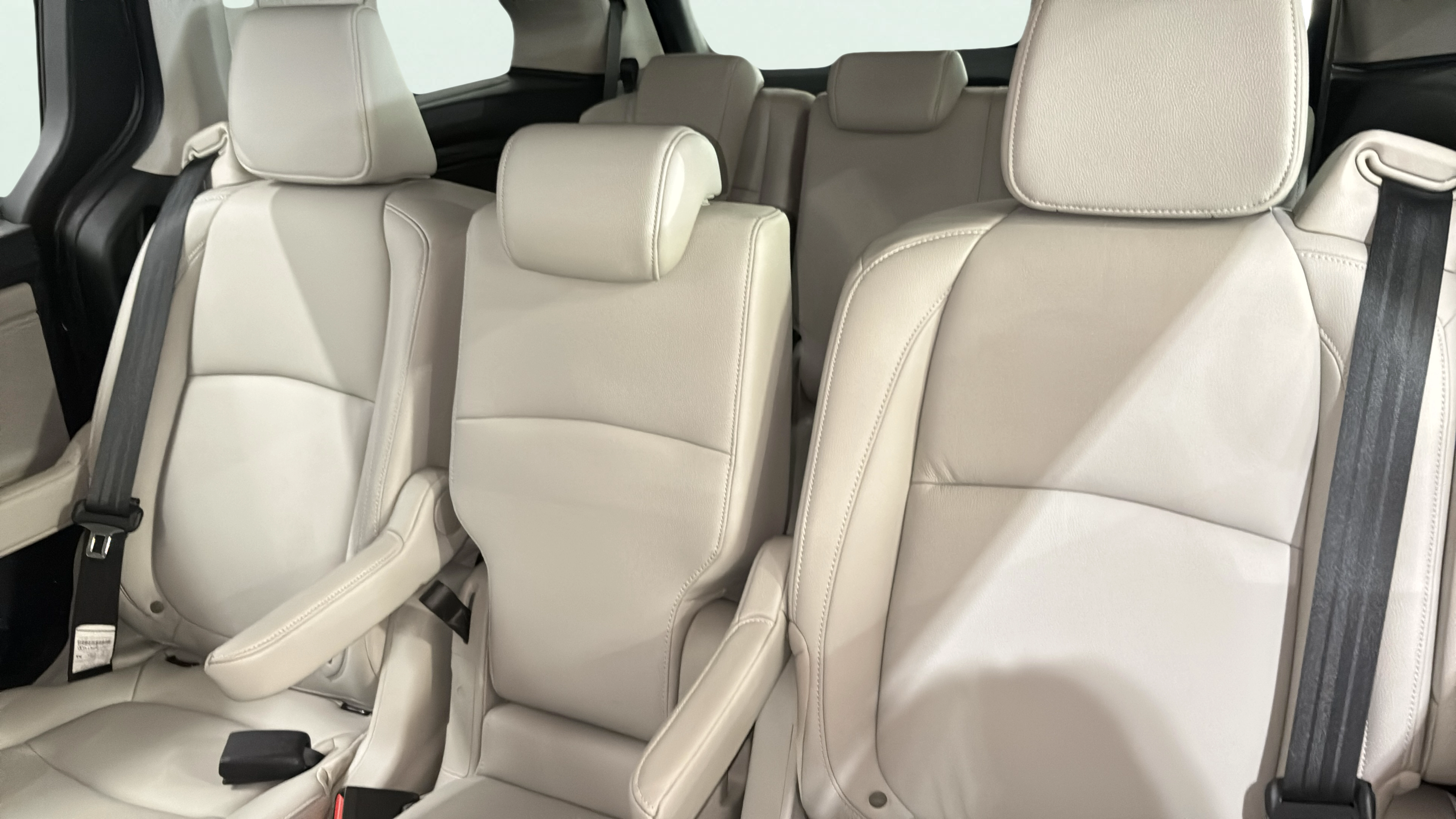 Vehicle interior 360 preview