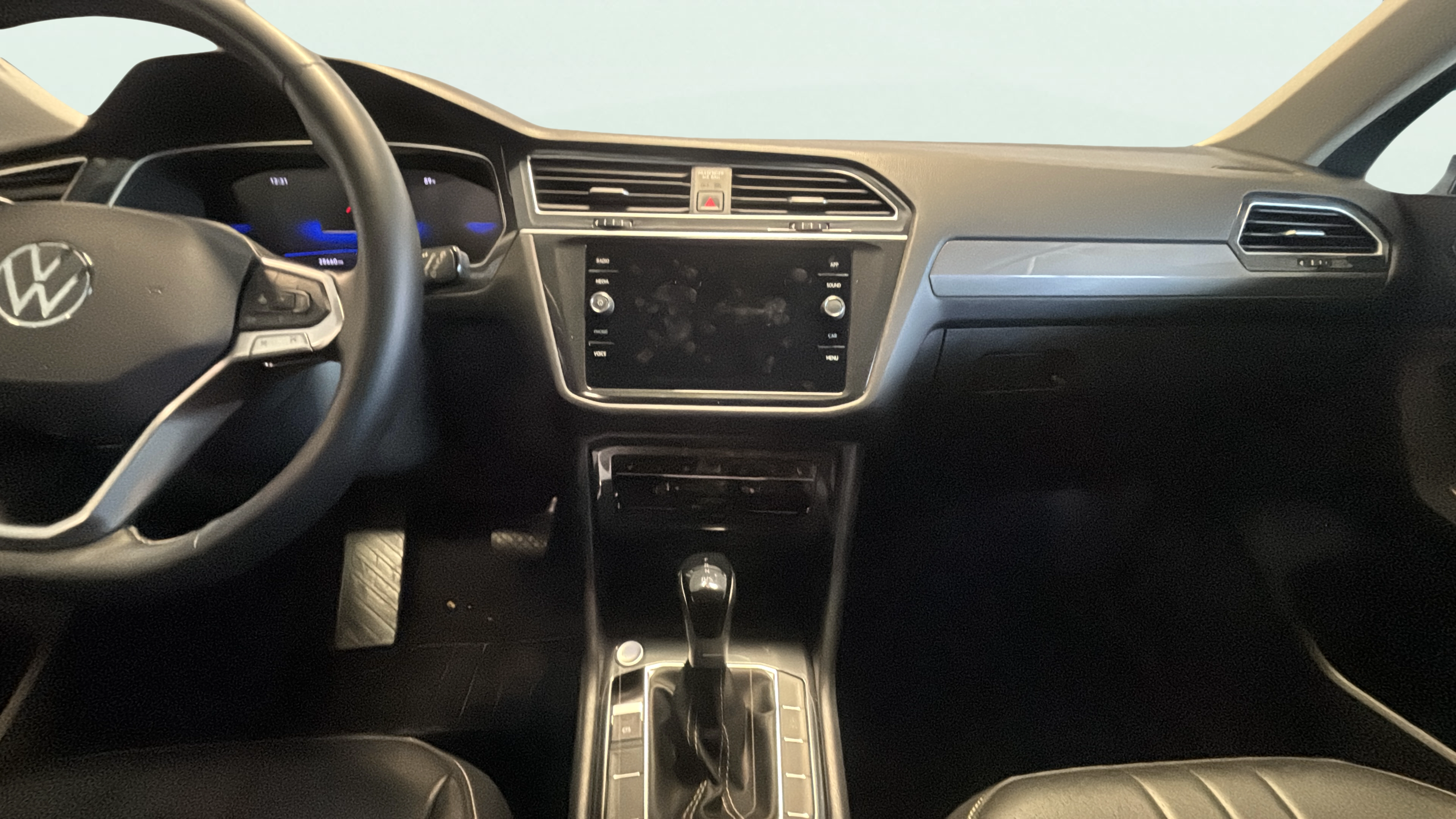 Vehicle interior 360 preview