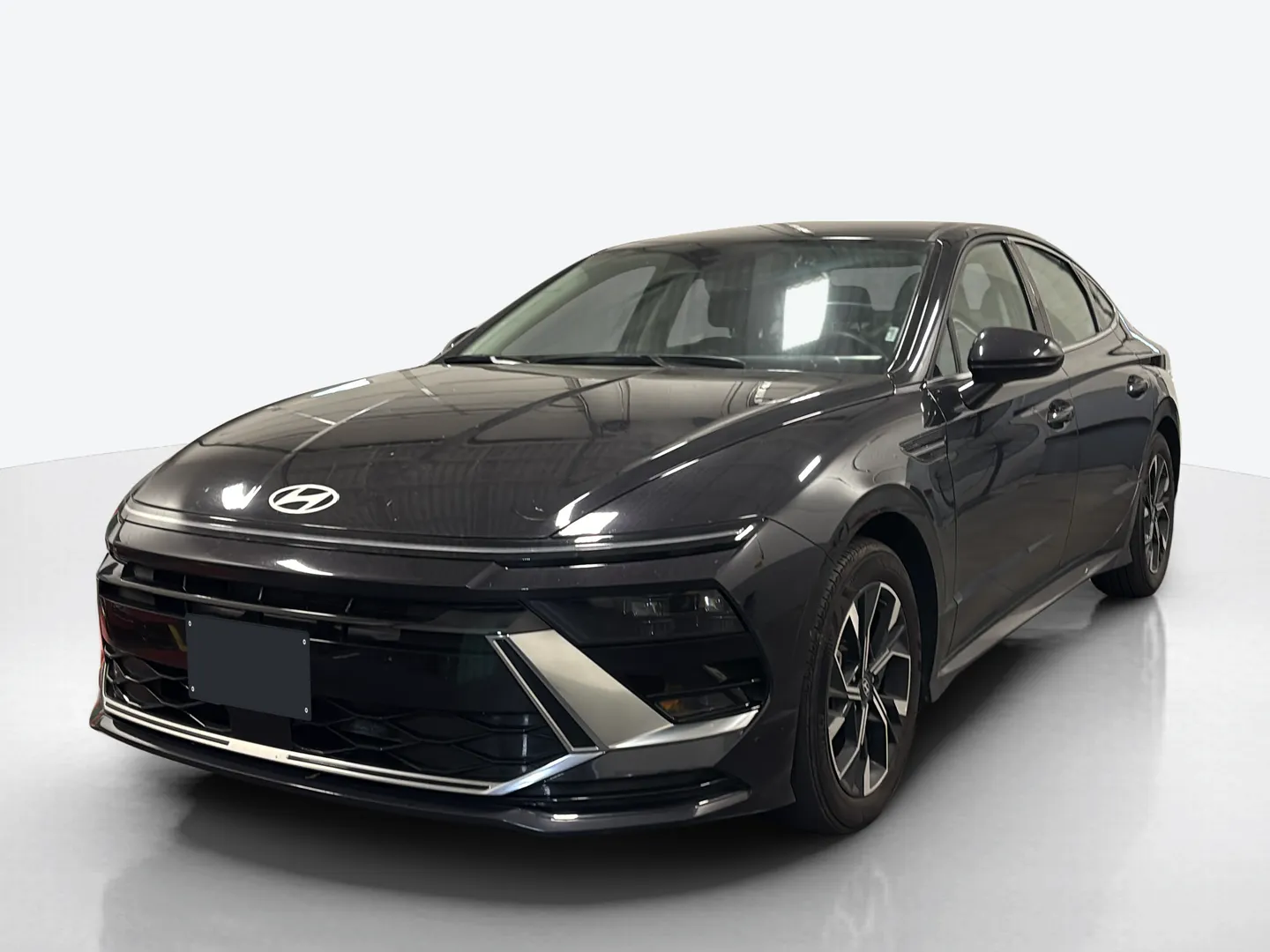 2025 Hyundai Sonata — image 1 of 6