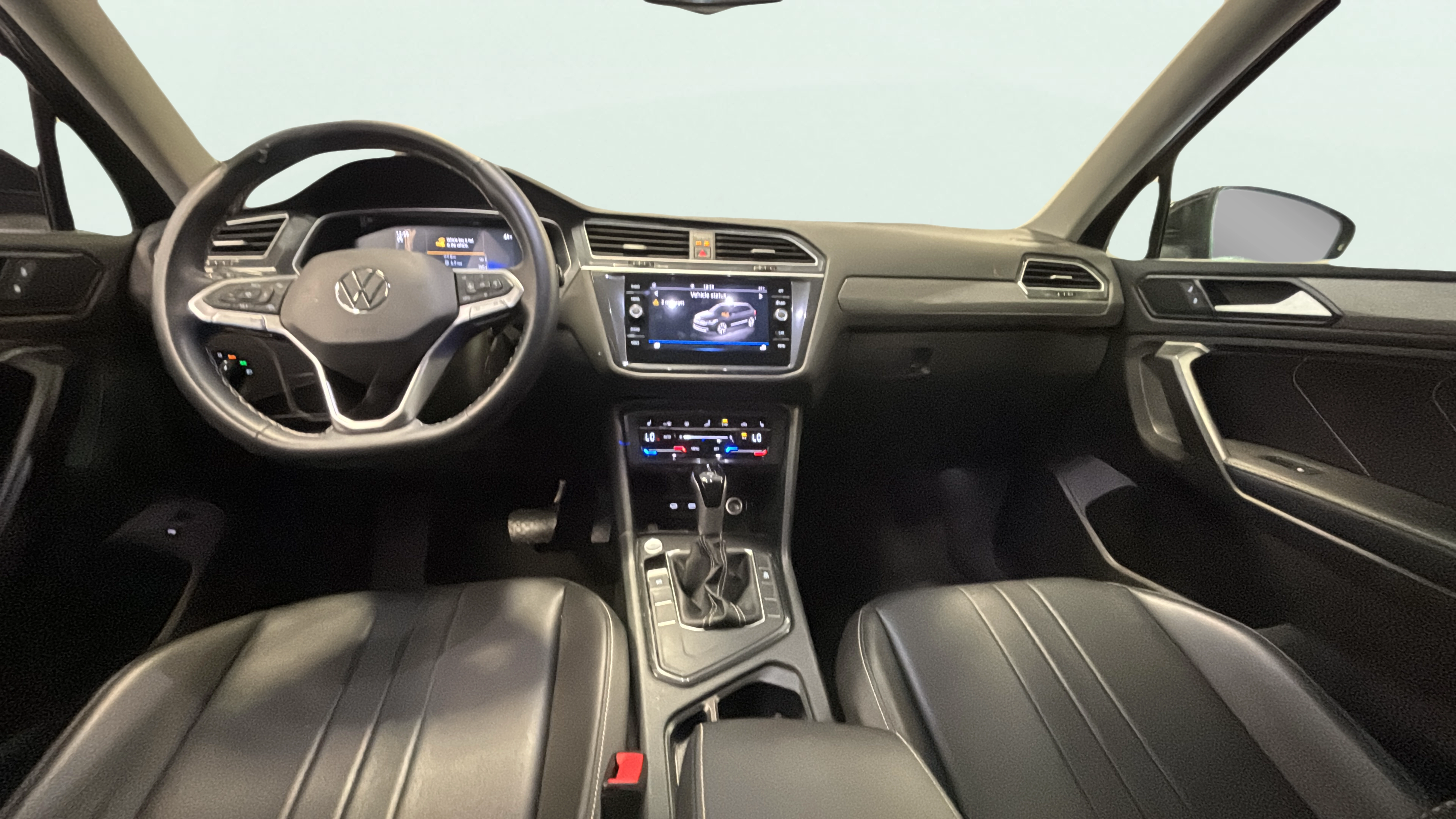 Vehicle interior 360 preview