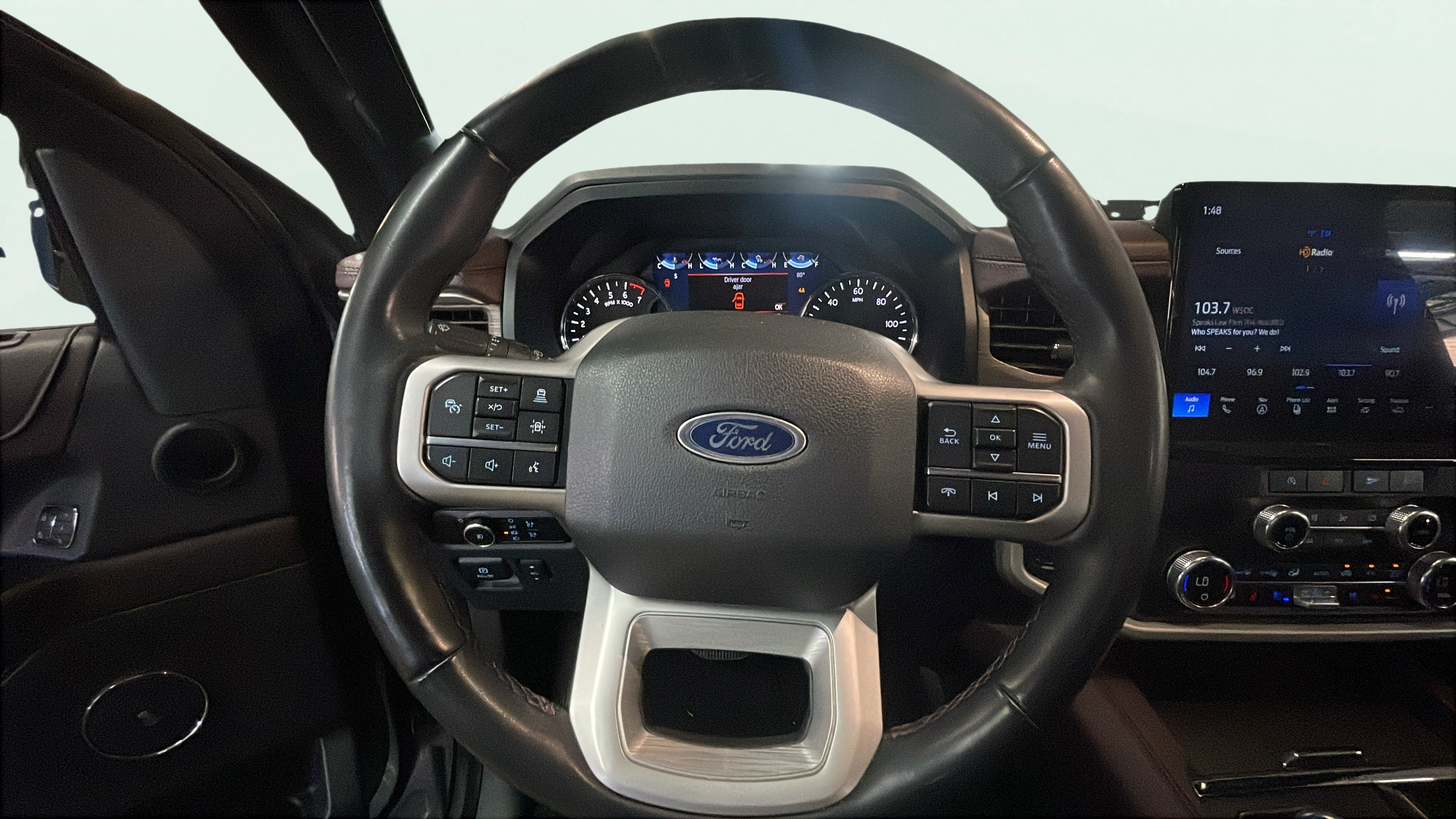 Vehicle interior 1