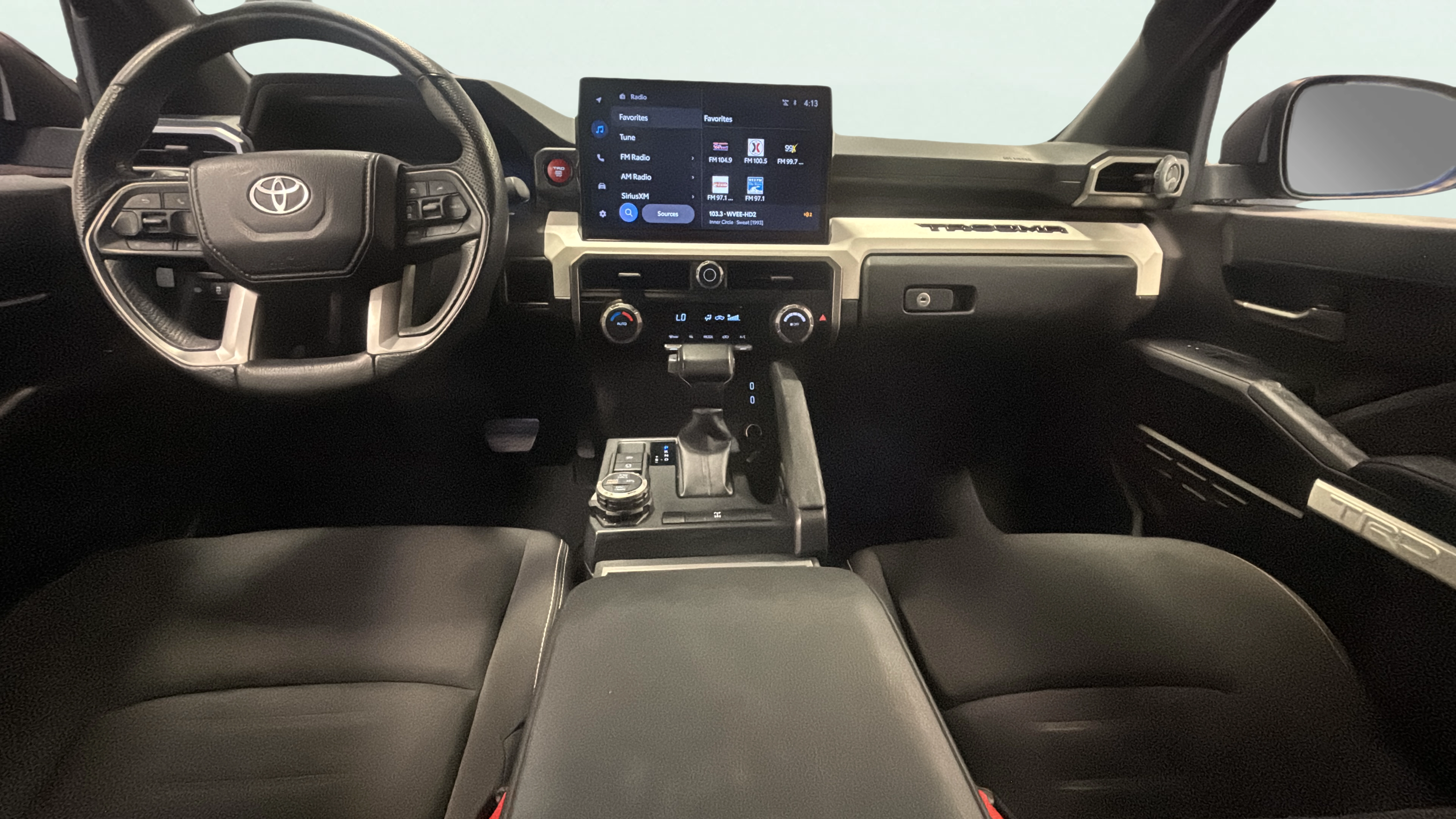 Vehicle interior 360 preview