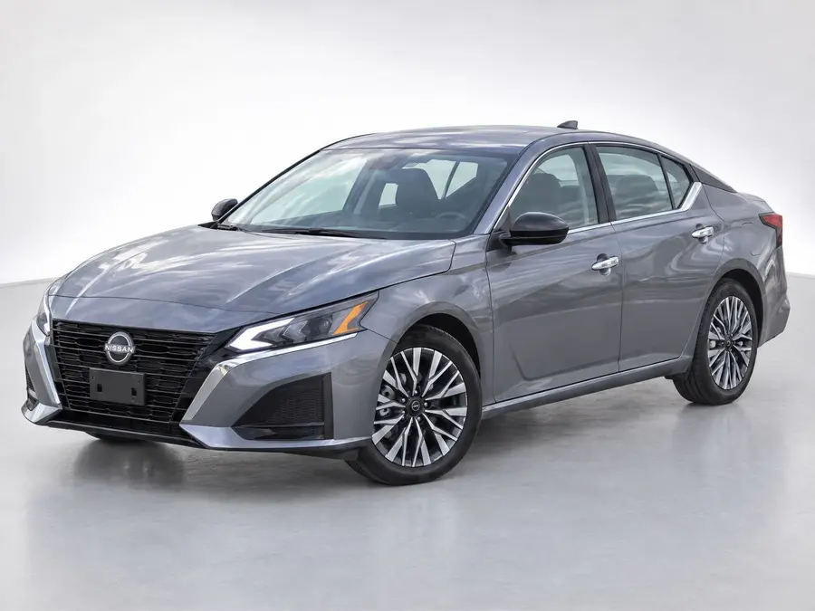 2024 Nissan Altima — image 1 of 9