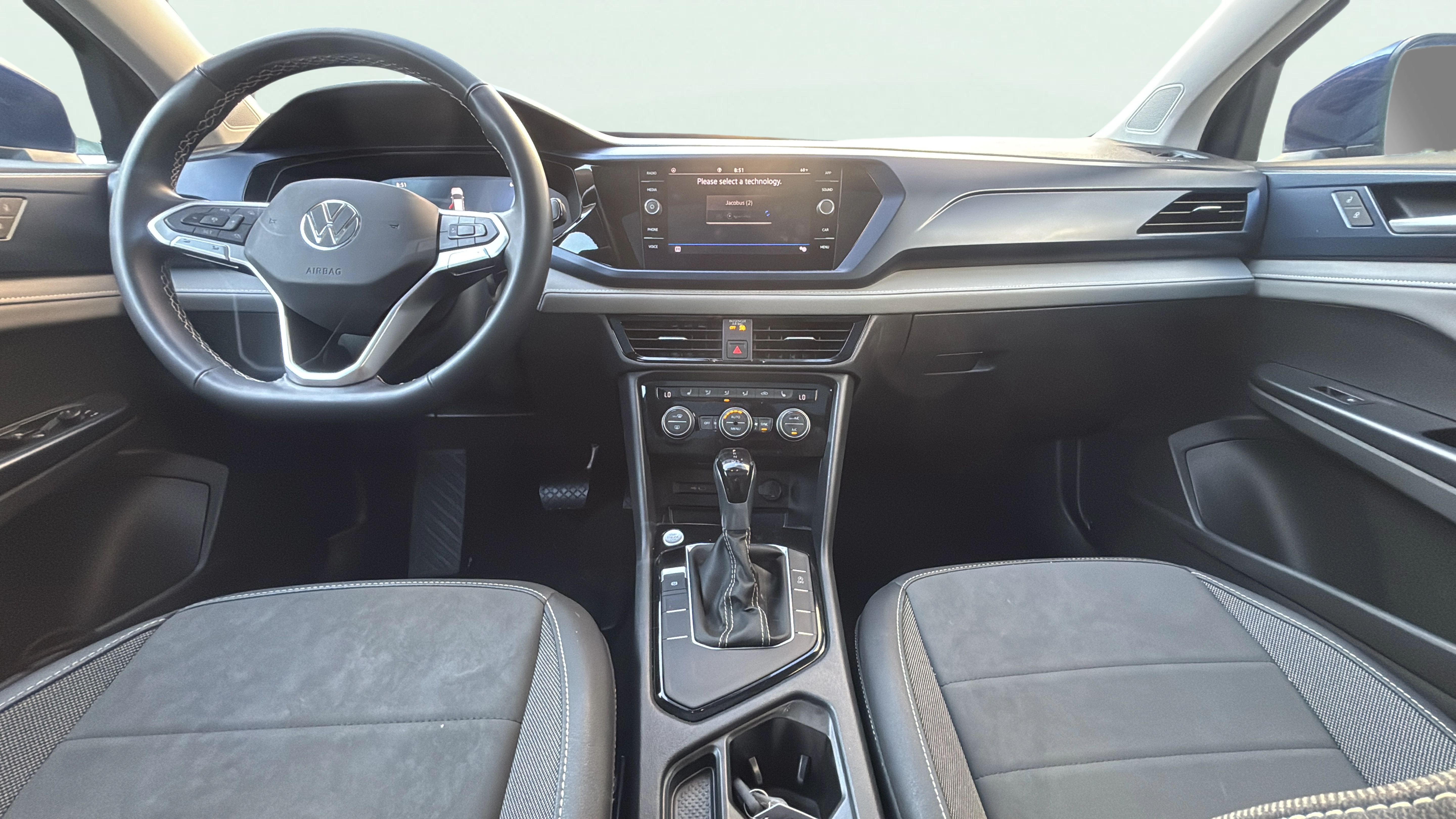 Vehicle interior 360 preview