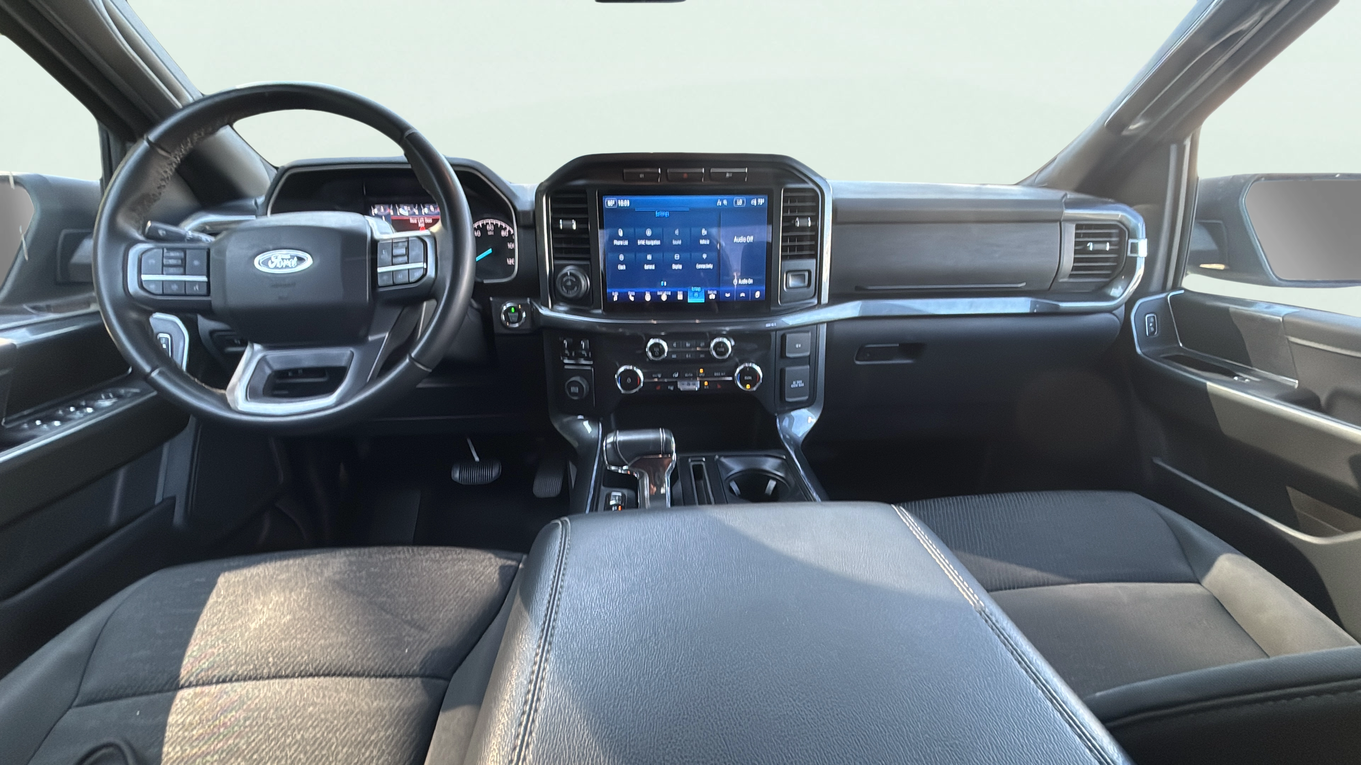 Vehicle interior 360 preview