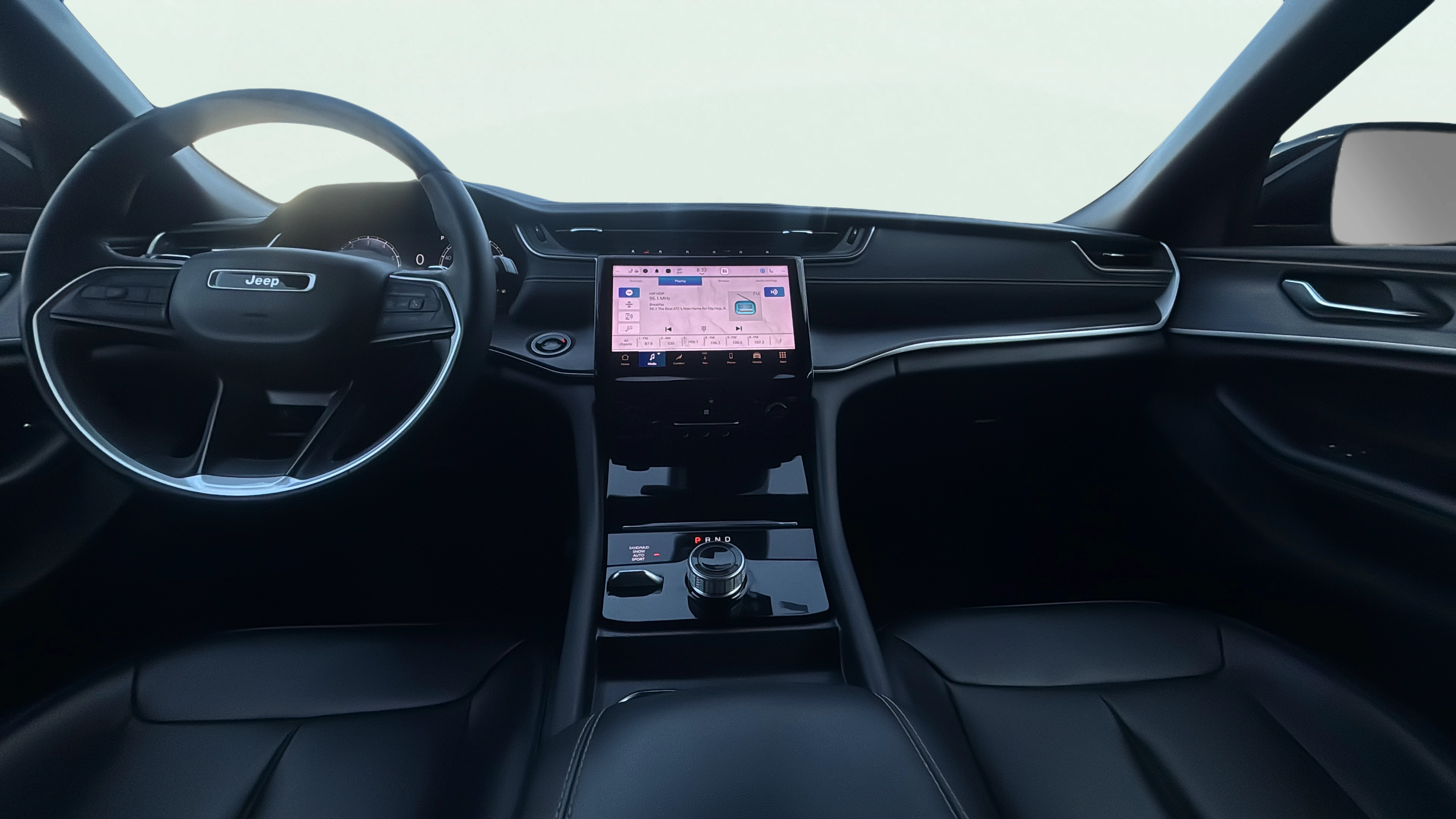 Vehicle interior 360 preview