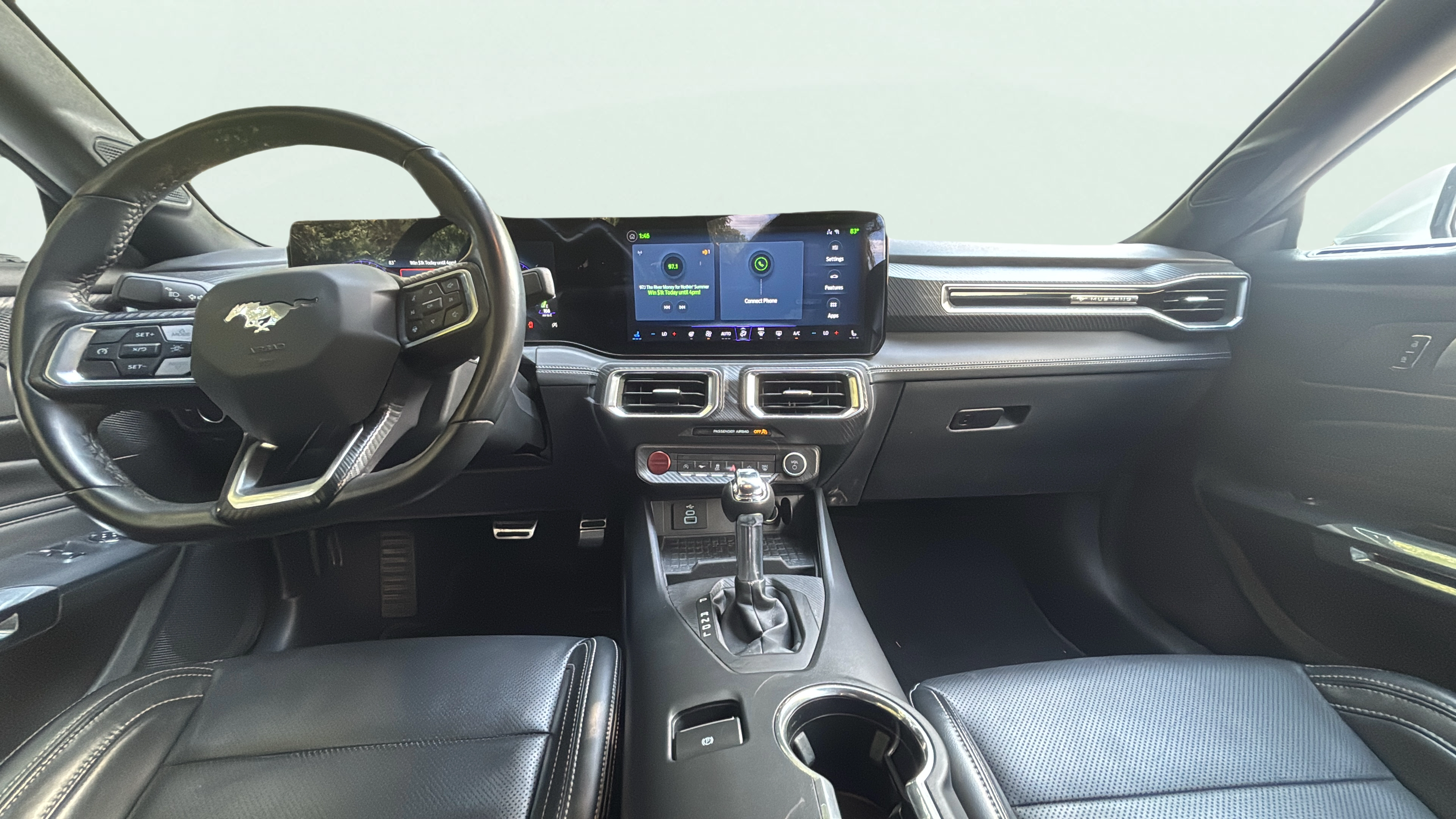 Vehicle interior 360 preview