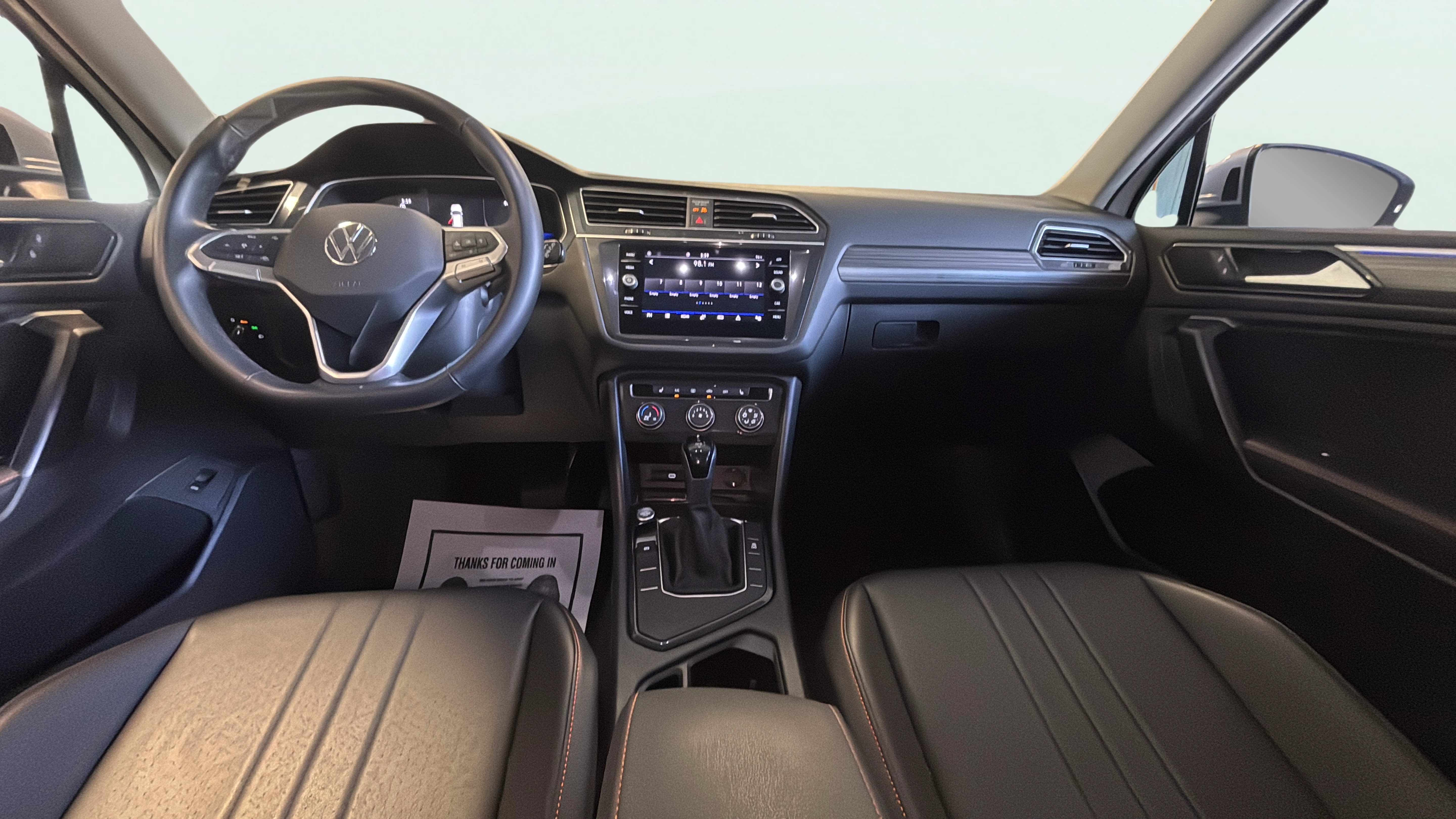 Vehicle interior 360 preview