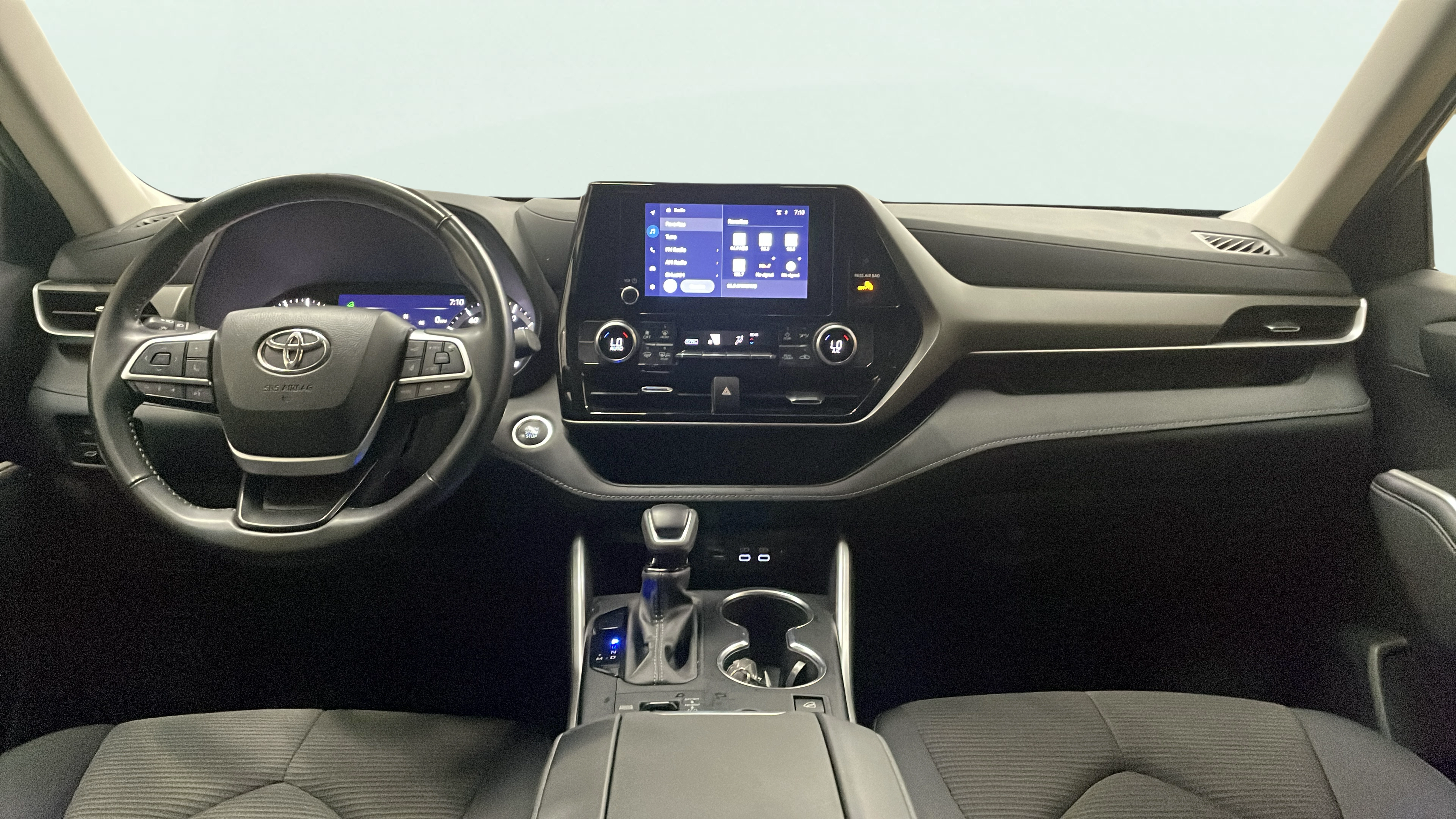 Vehicle interior 360 preview