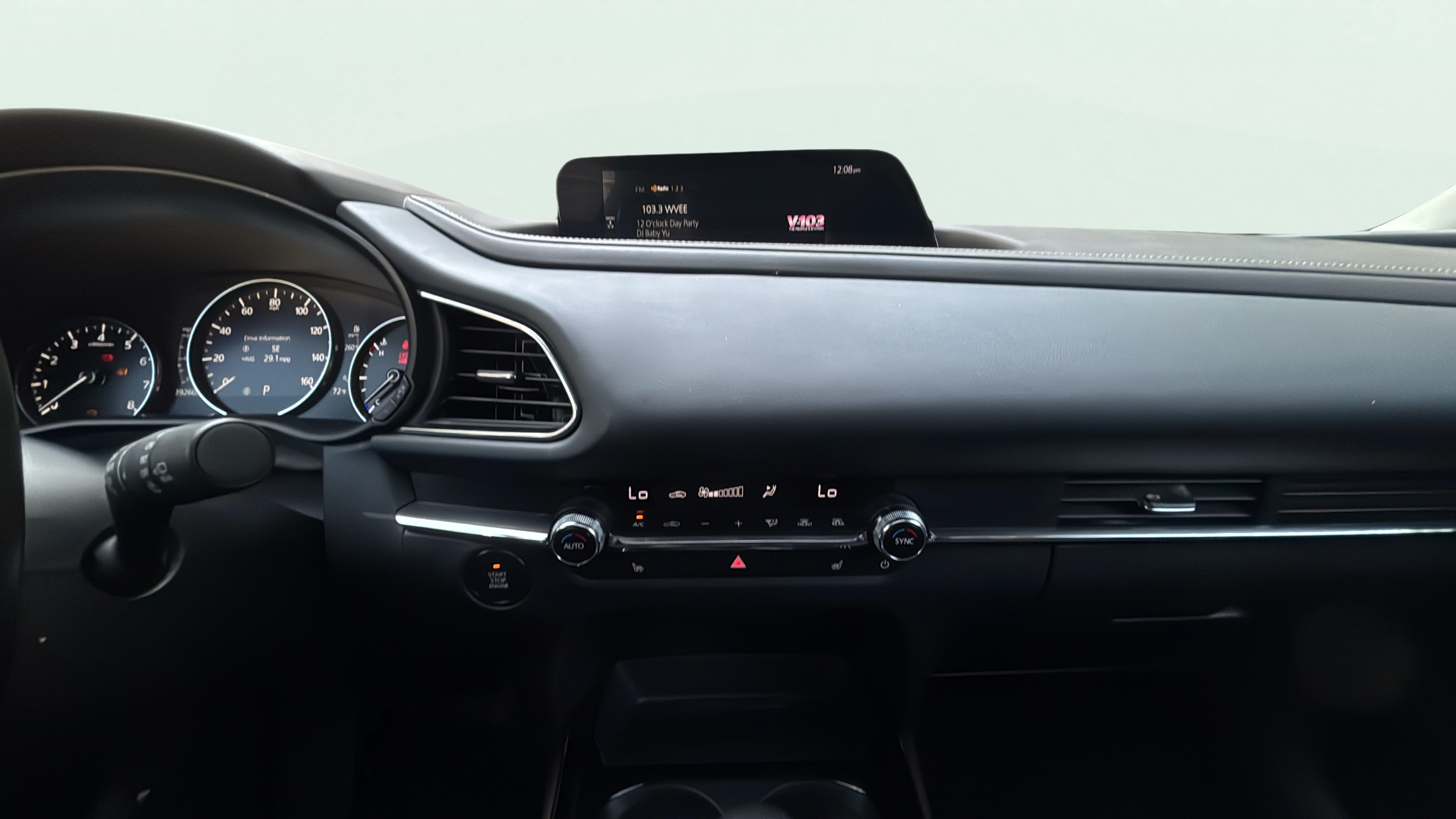 Vehicle interior 360 preview