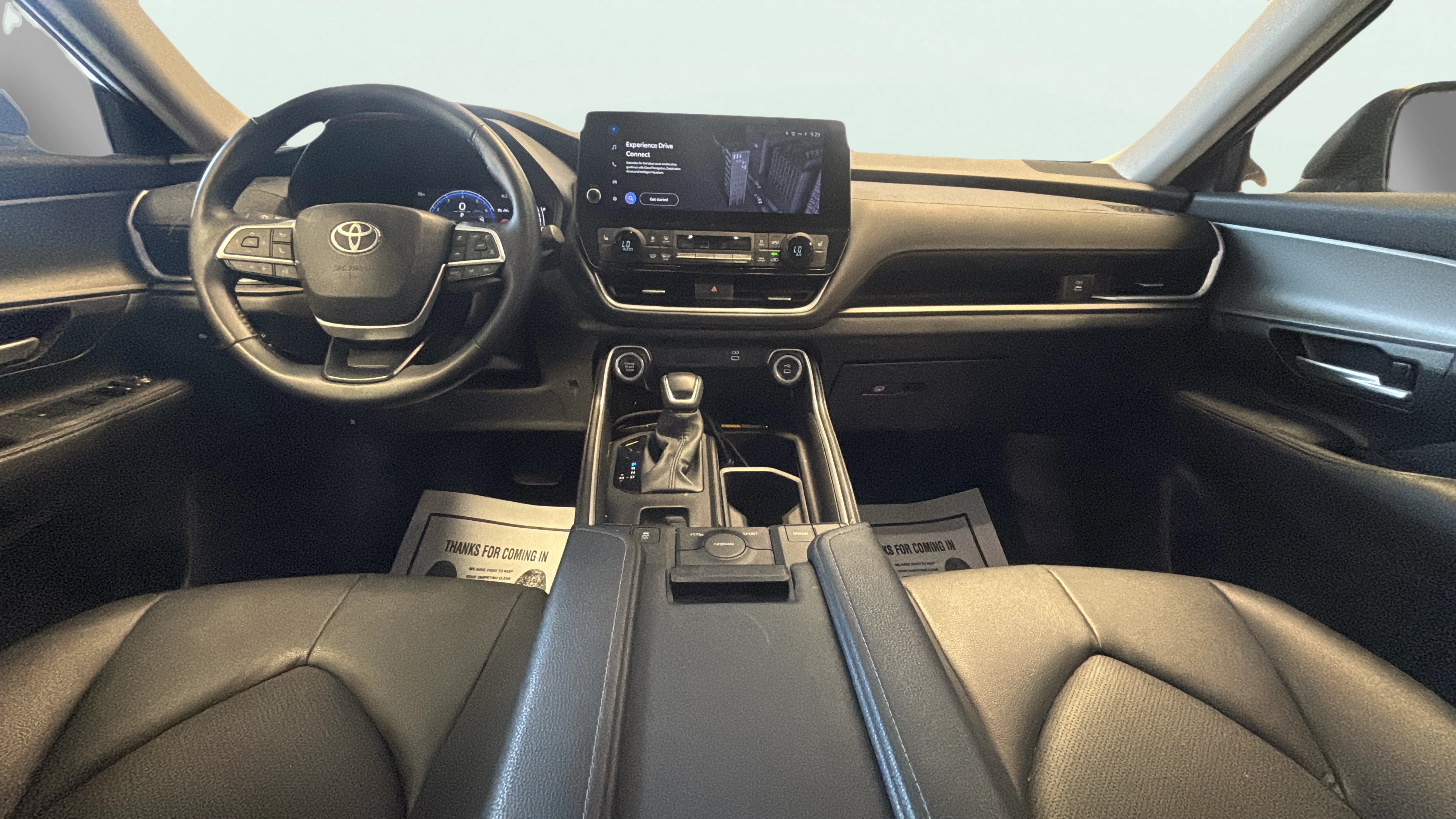 Vehicle interior 360 preview