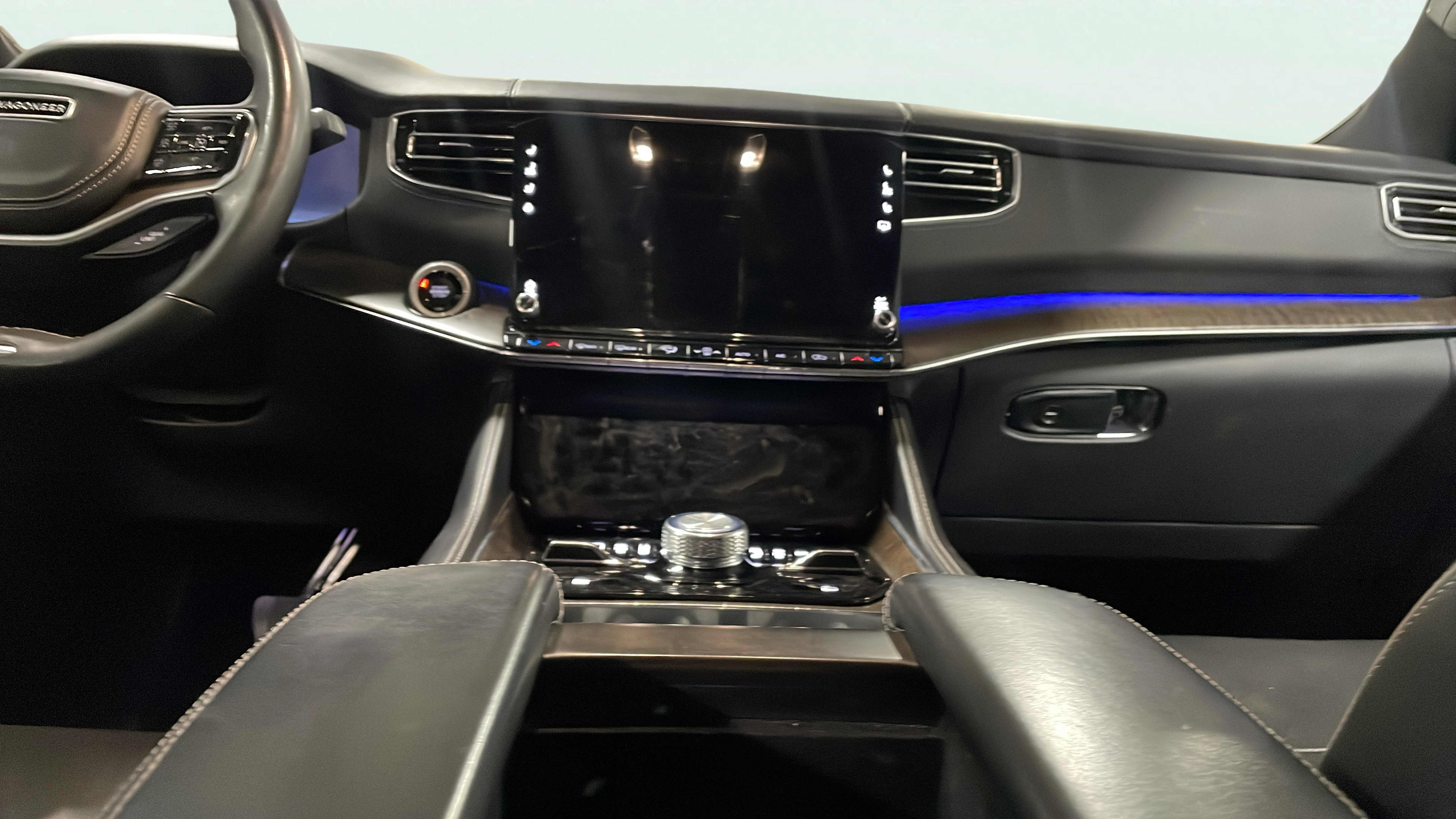 Vehicle interior 2