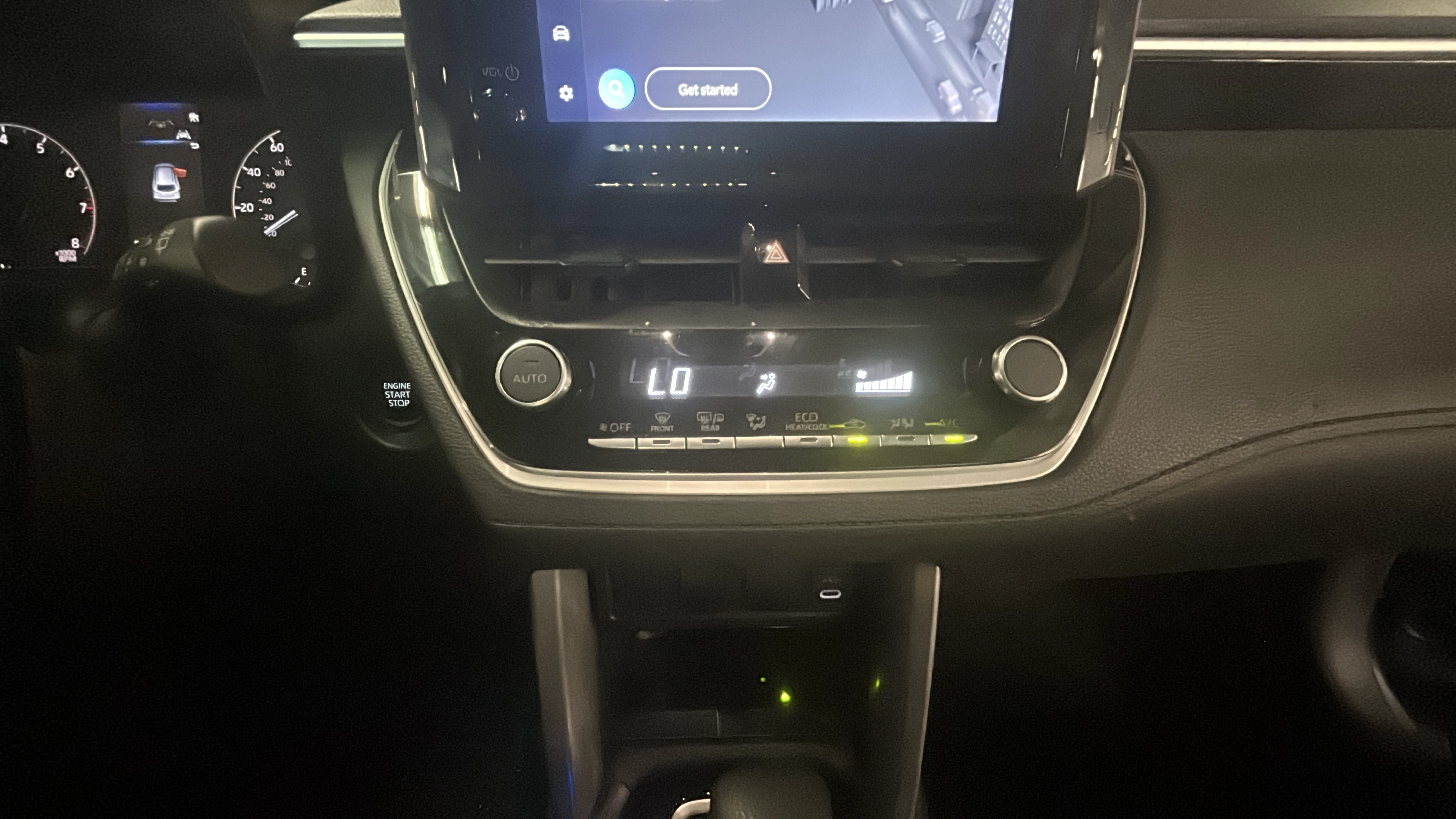 Vehicle interior 360 preview