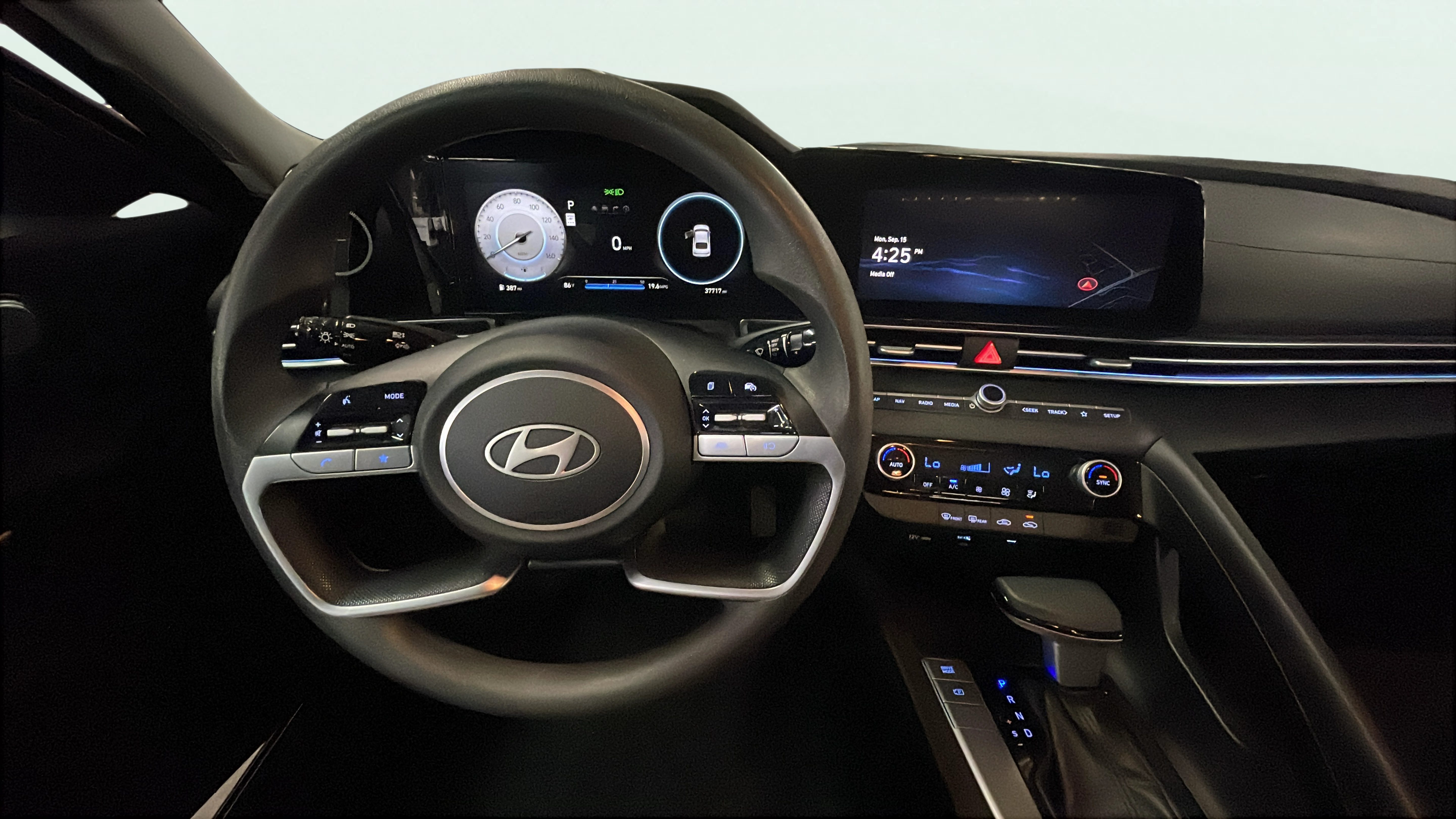 Vehicle interior 360 preview