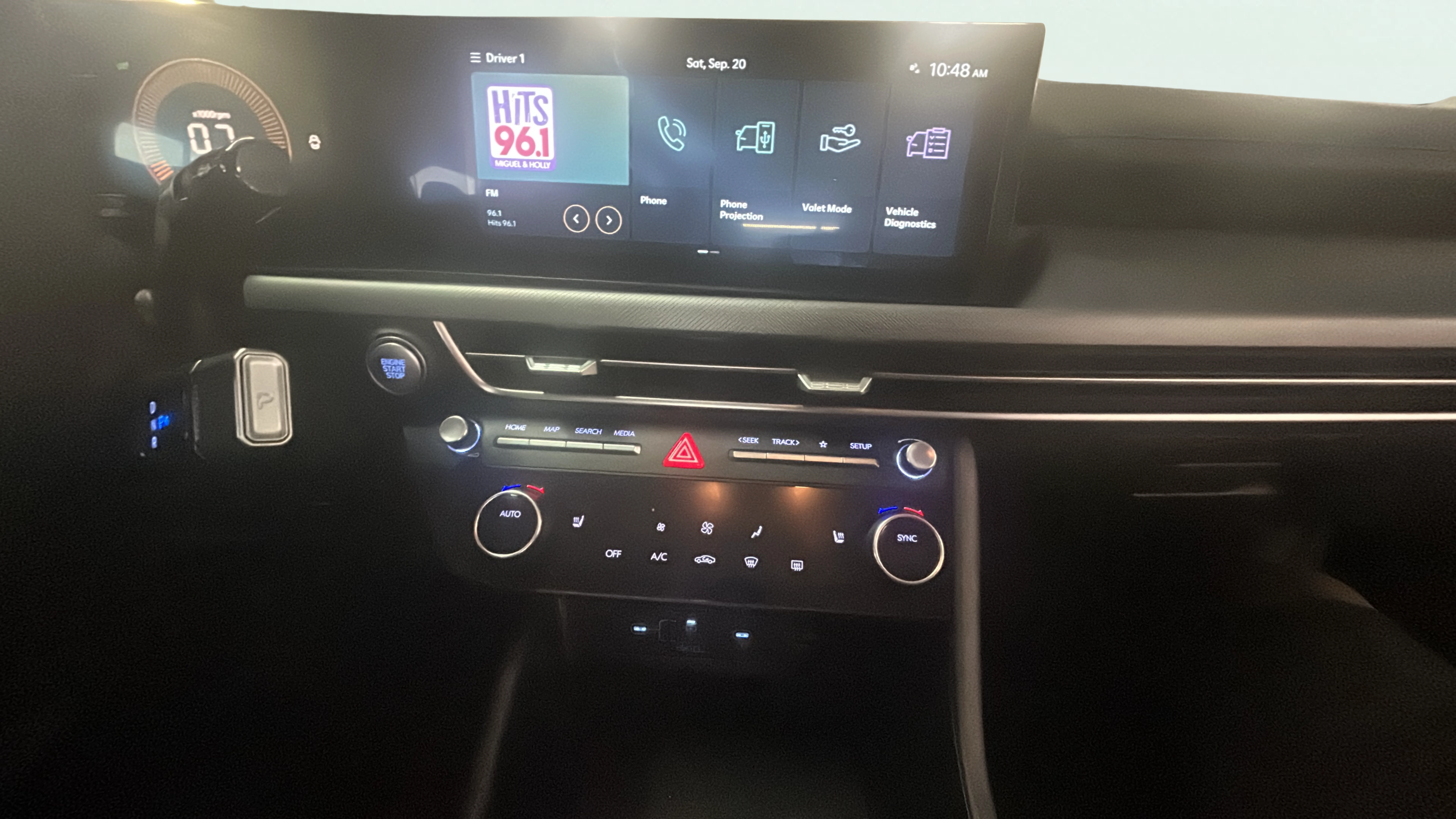 Vehicle interior 360 preview