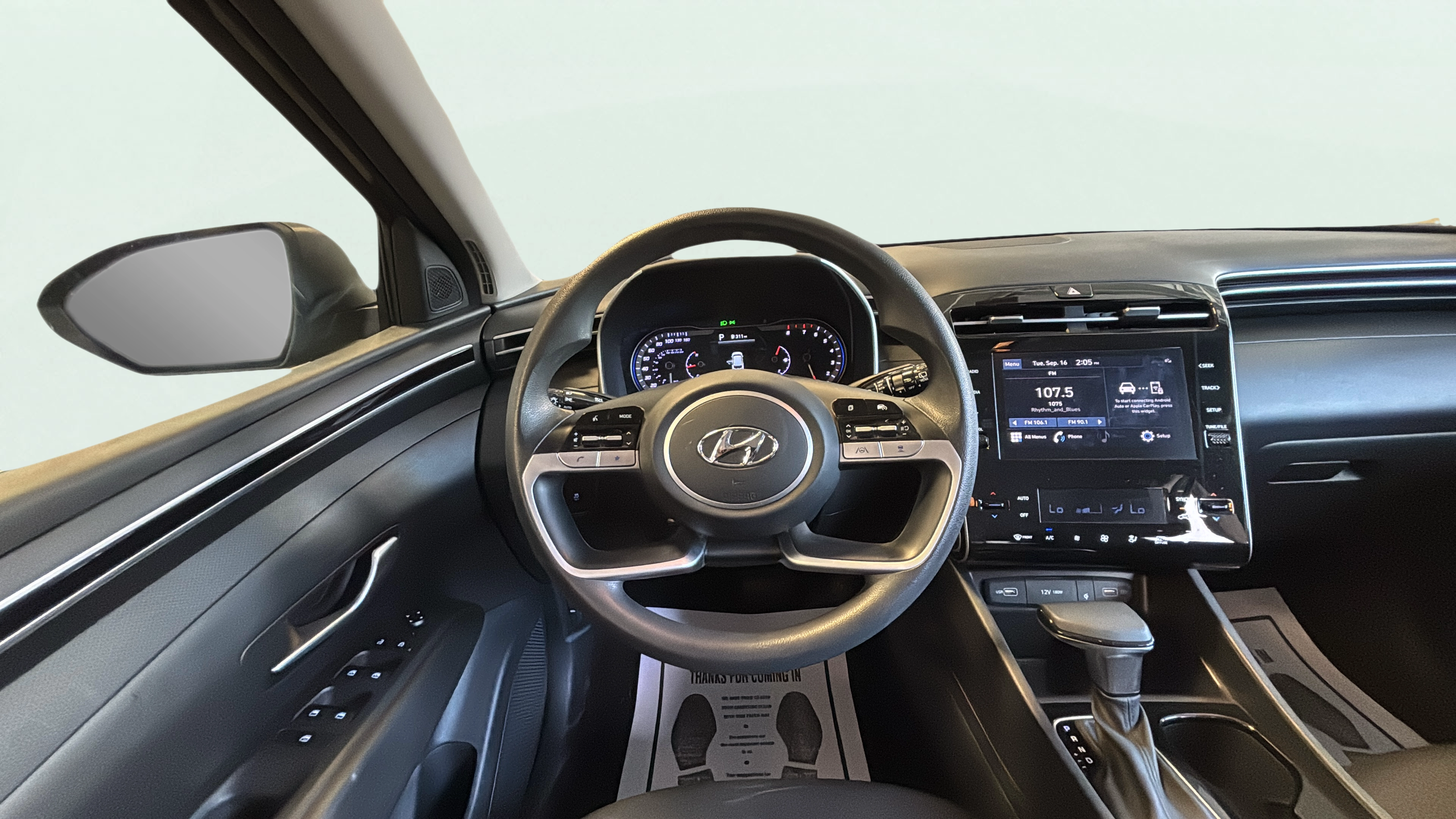 Vehicle interior 360 preview