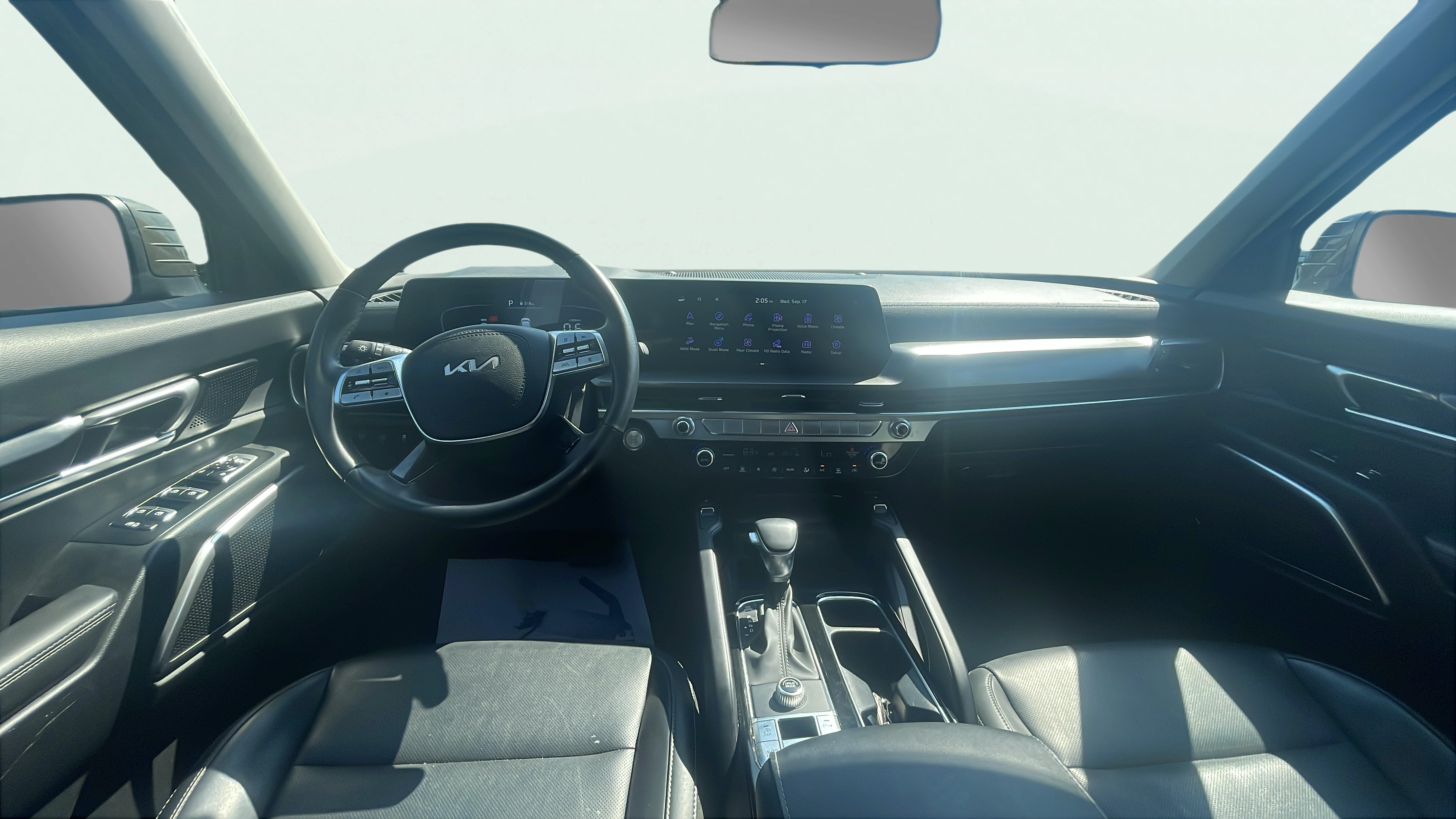 Vehicle interior 360 preview